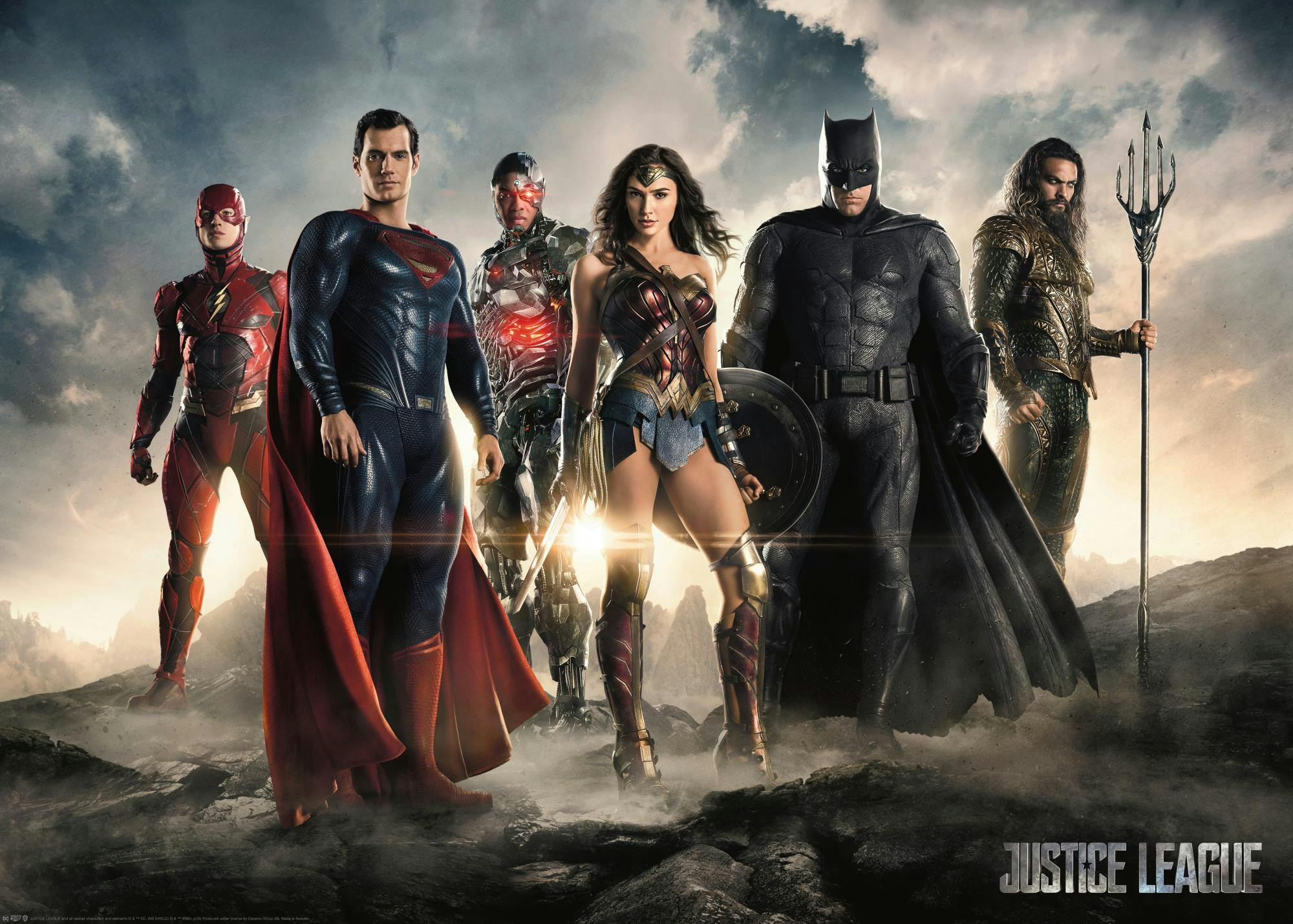 Justice League poster met de superhelden Flash, Superman, Cyborg, Wonder Woman, Batman en Aquaman staand in een mistig landschap