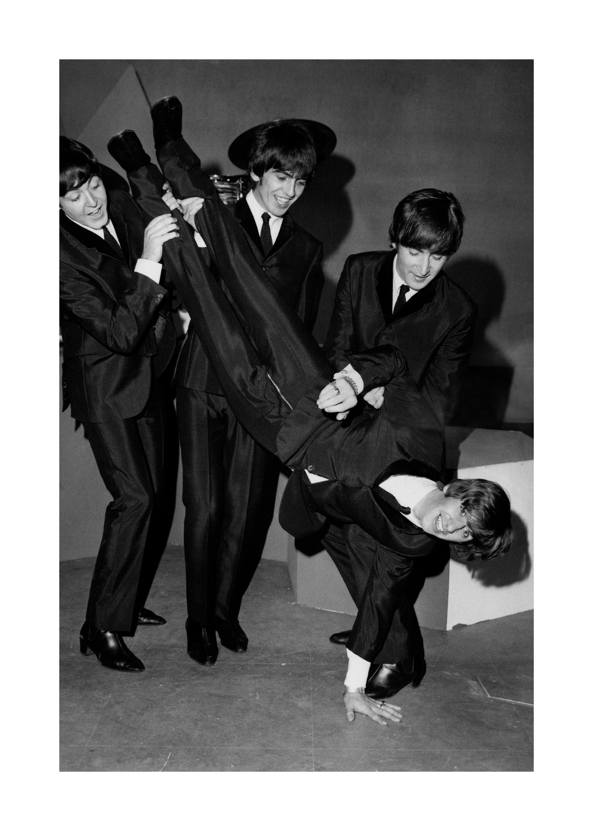 The Beatles Holding Ringo Starr Poster 0