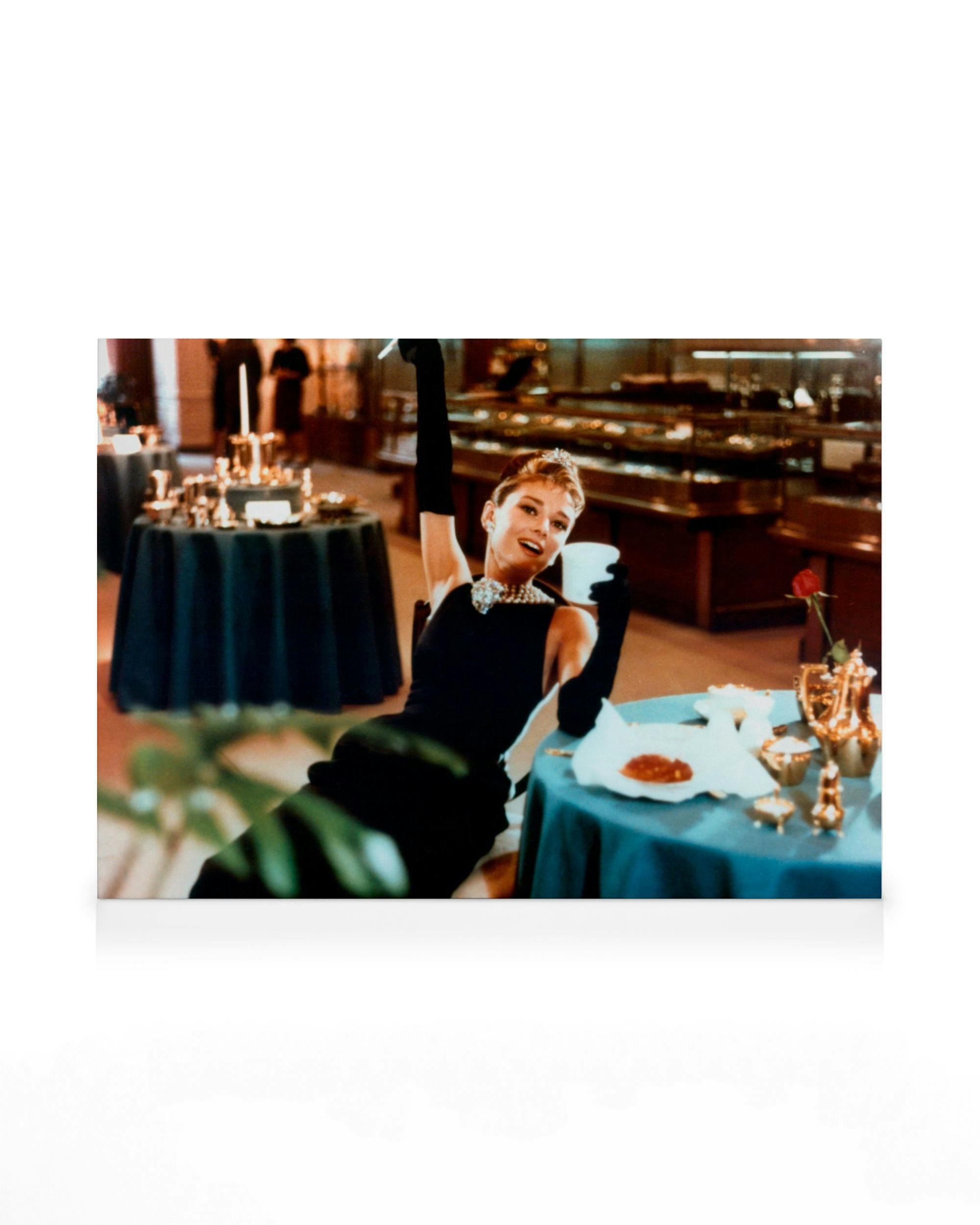 Canvas Prints - Hepburn at Tiffany’s Canvas print (70x100 cm - Black Frame) - Poster Store