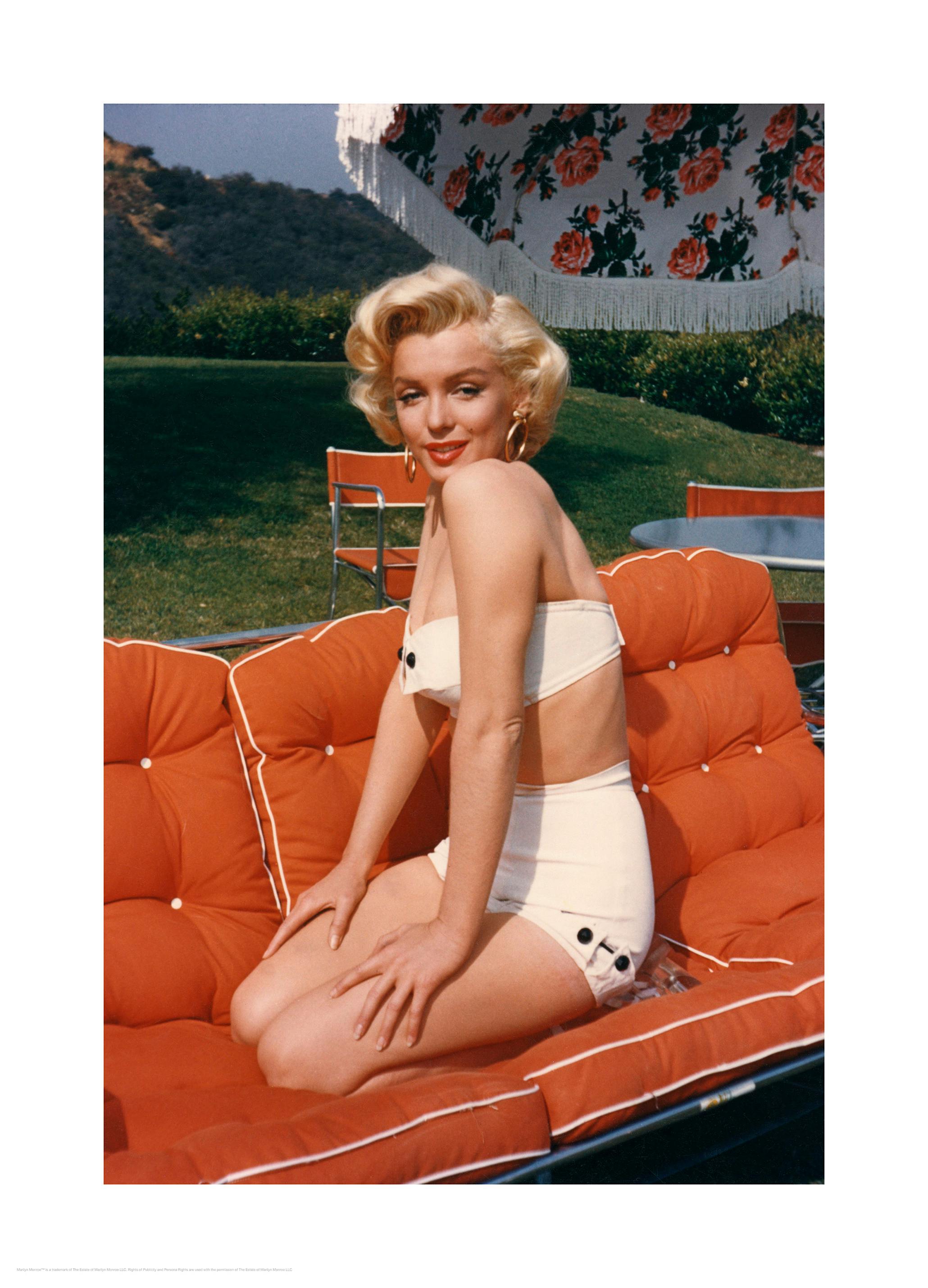 Marilyn in Summer Poster (50x70 cm) - Poster Store