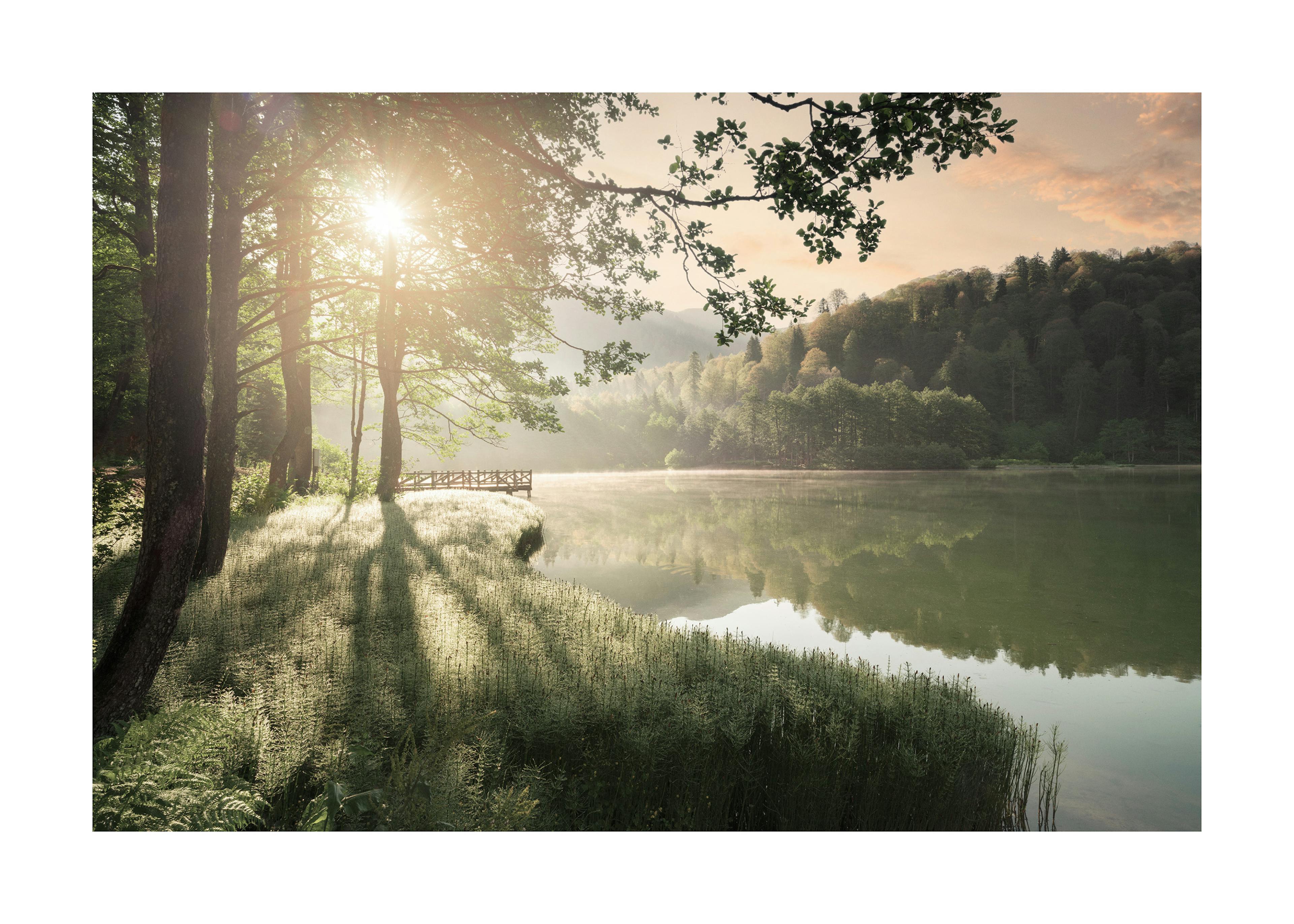 風光明媚な湖 日の出の景色 ポスター 0