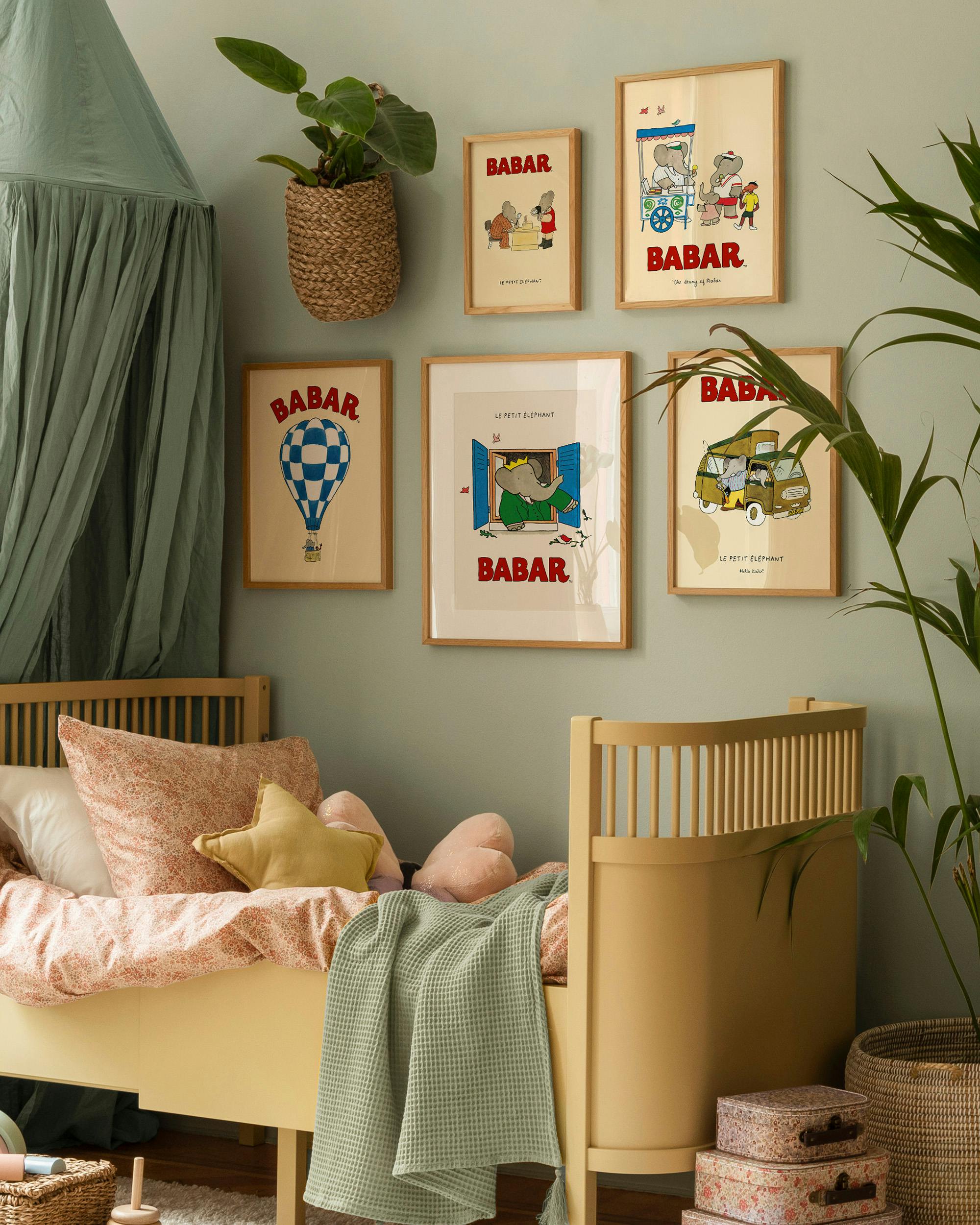 Babar Adventures Bildevegg (ONE SIZE) - Poster Store