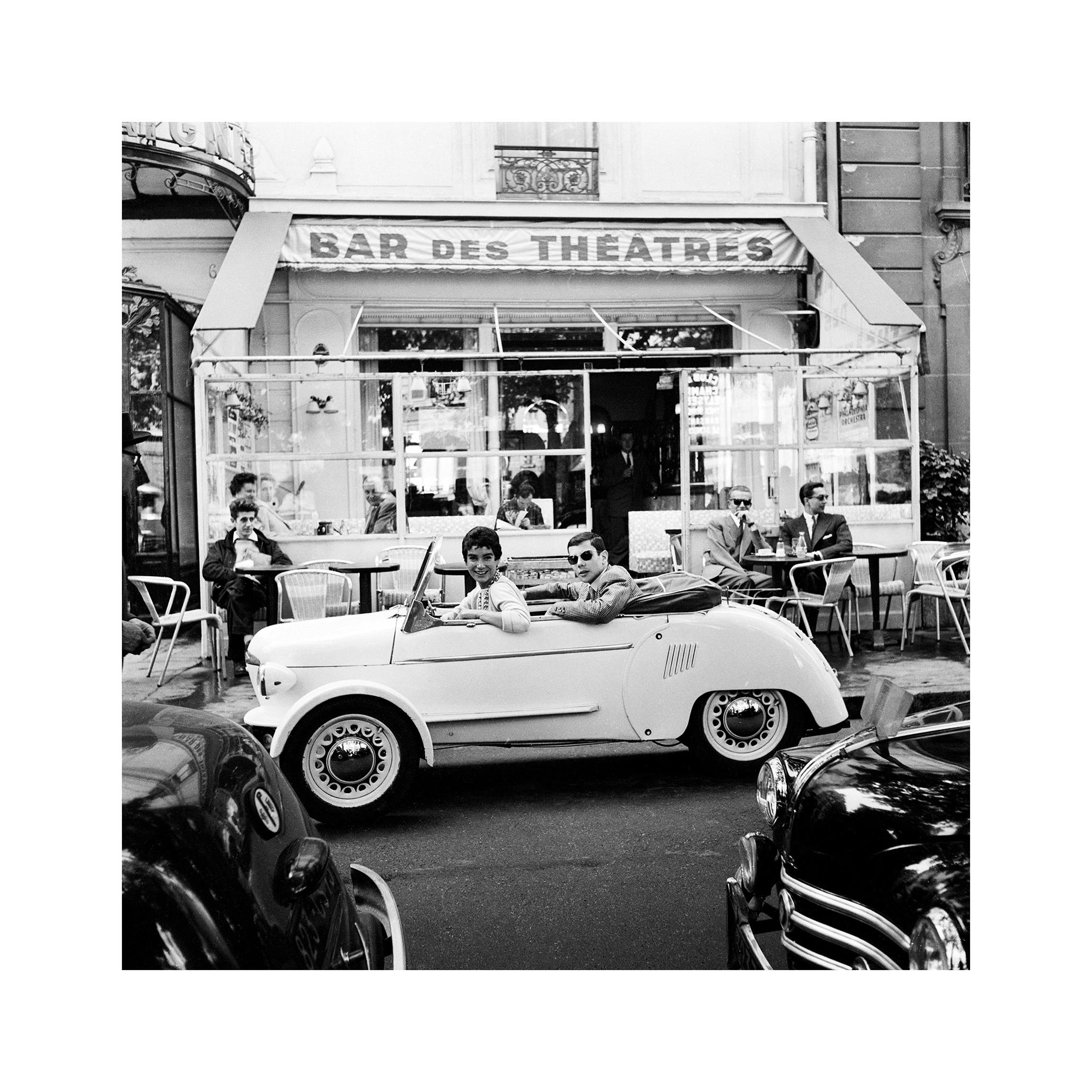 Day Out In Paris Poster (50x50 cm) - Poster Store