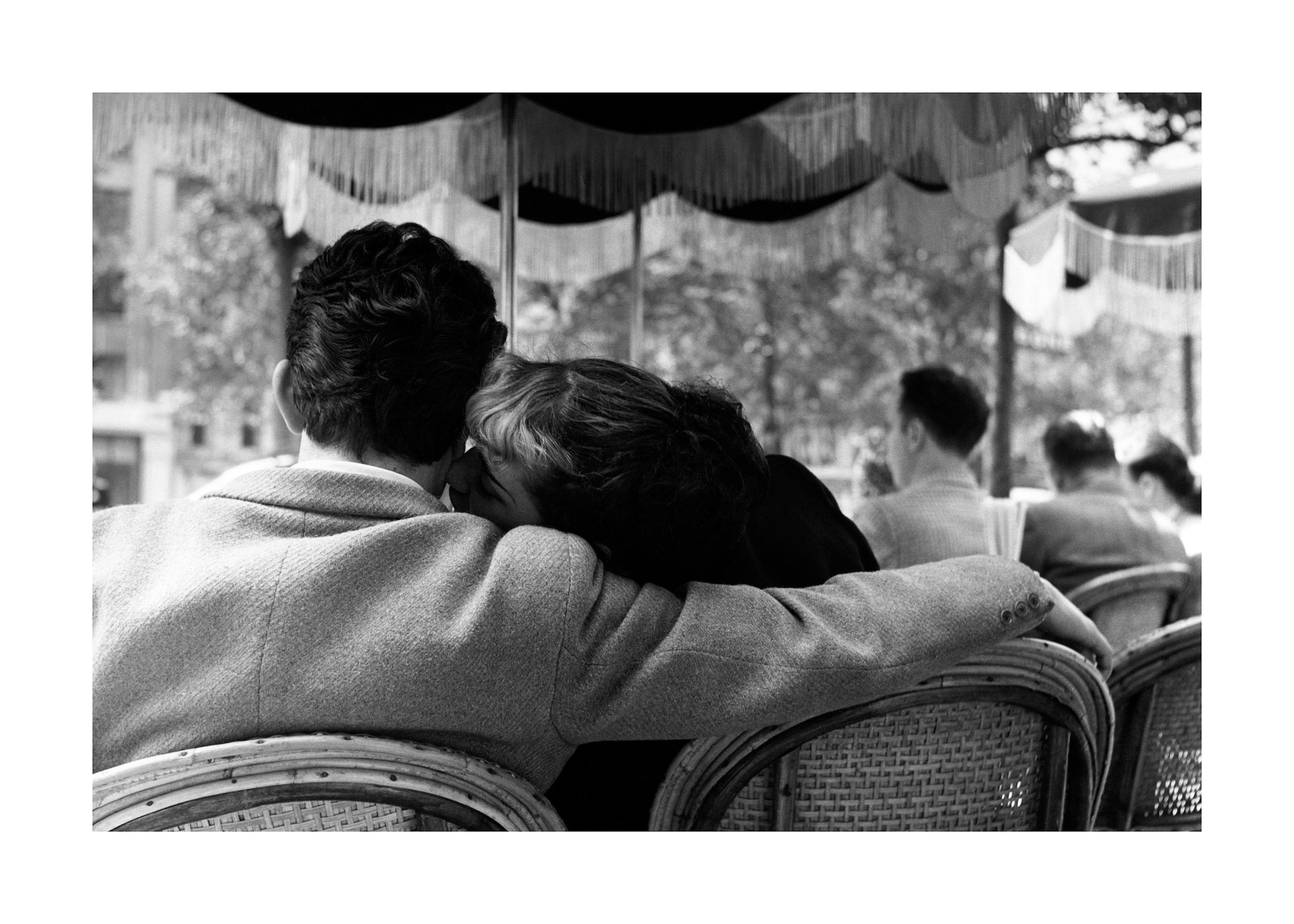 Parisian Lovers Poster 0