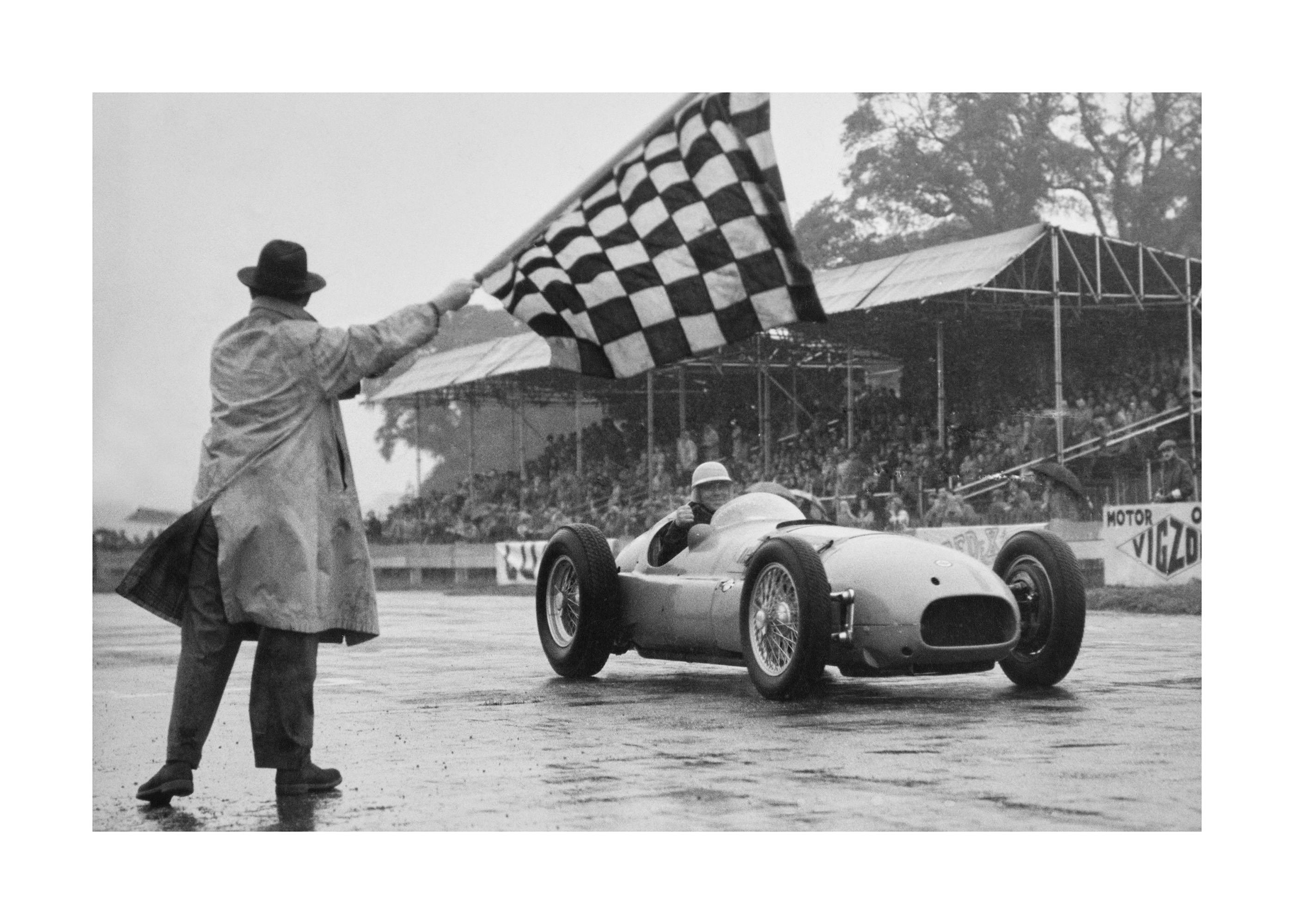 Tour de Victoire Affiche 0