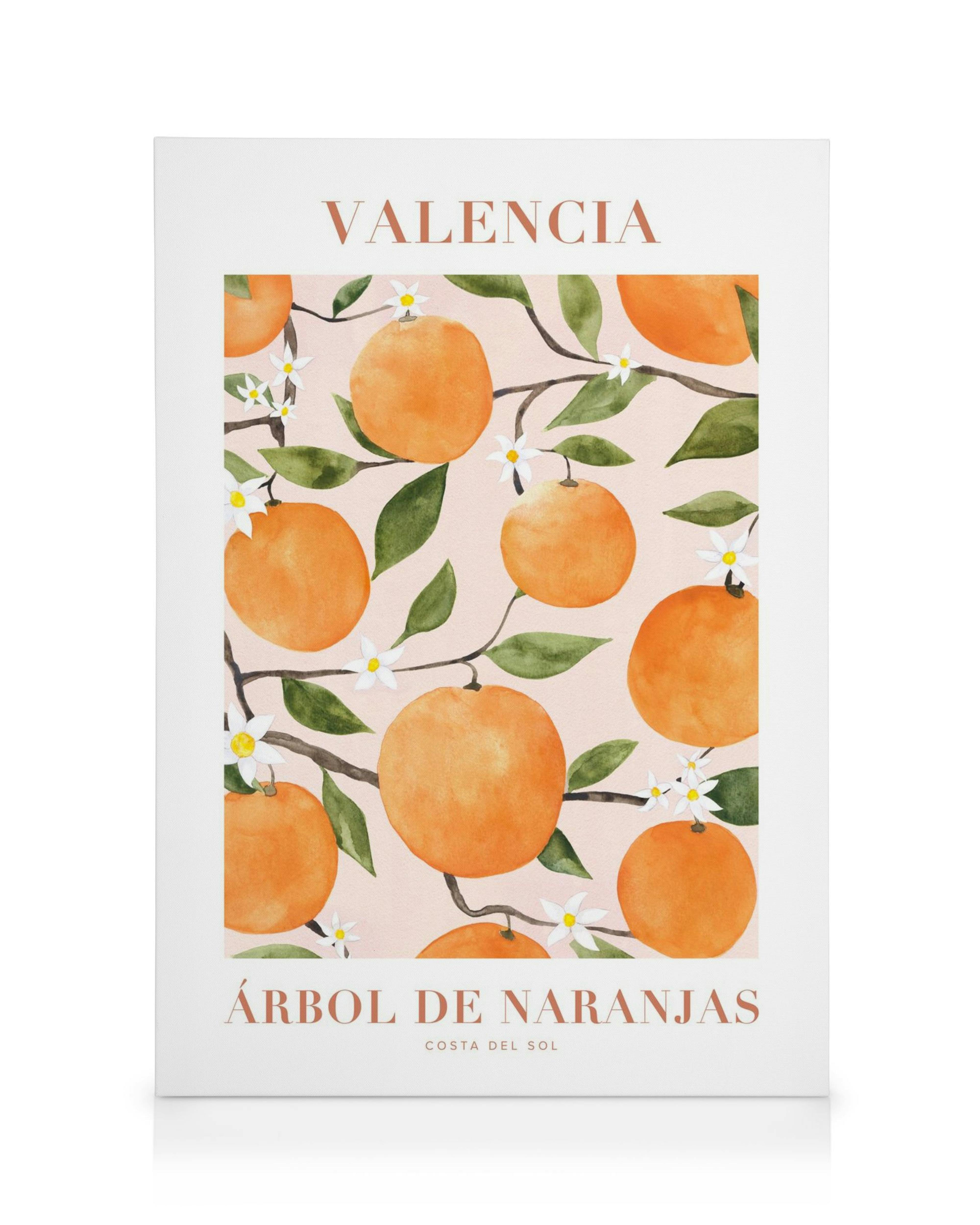 Ein Leinwandbild mit einem Muster aus Orangen an Ästen mit grünen Blättern und weißen Blüten auf rosa Hintergrund.