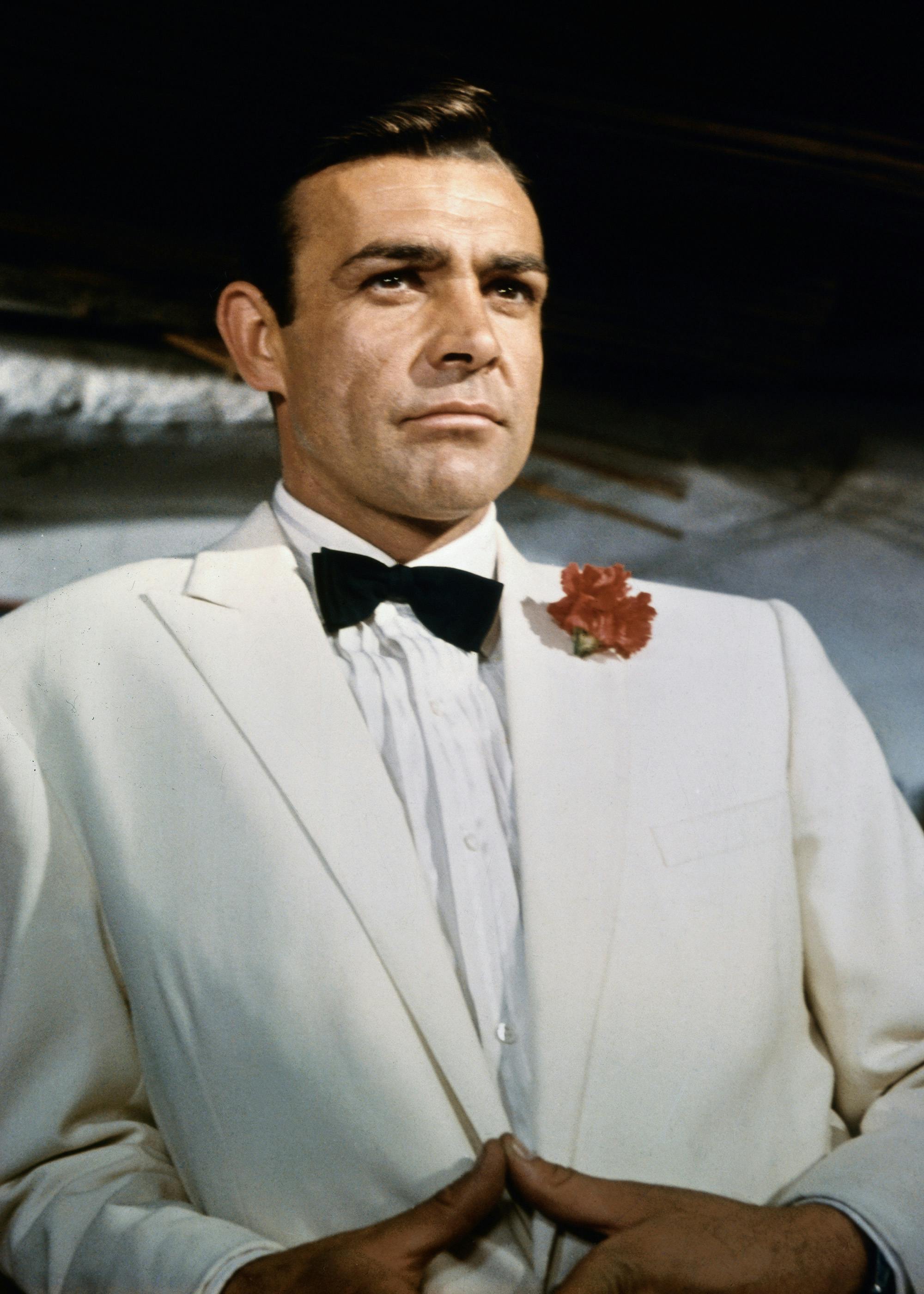 Sean Connery im Anzug Poster 0