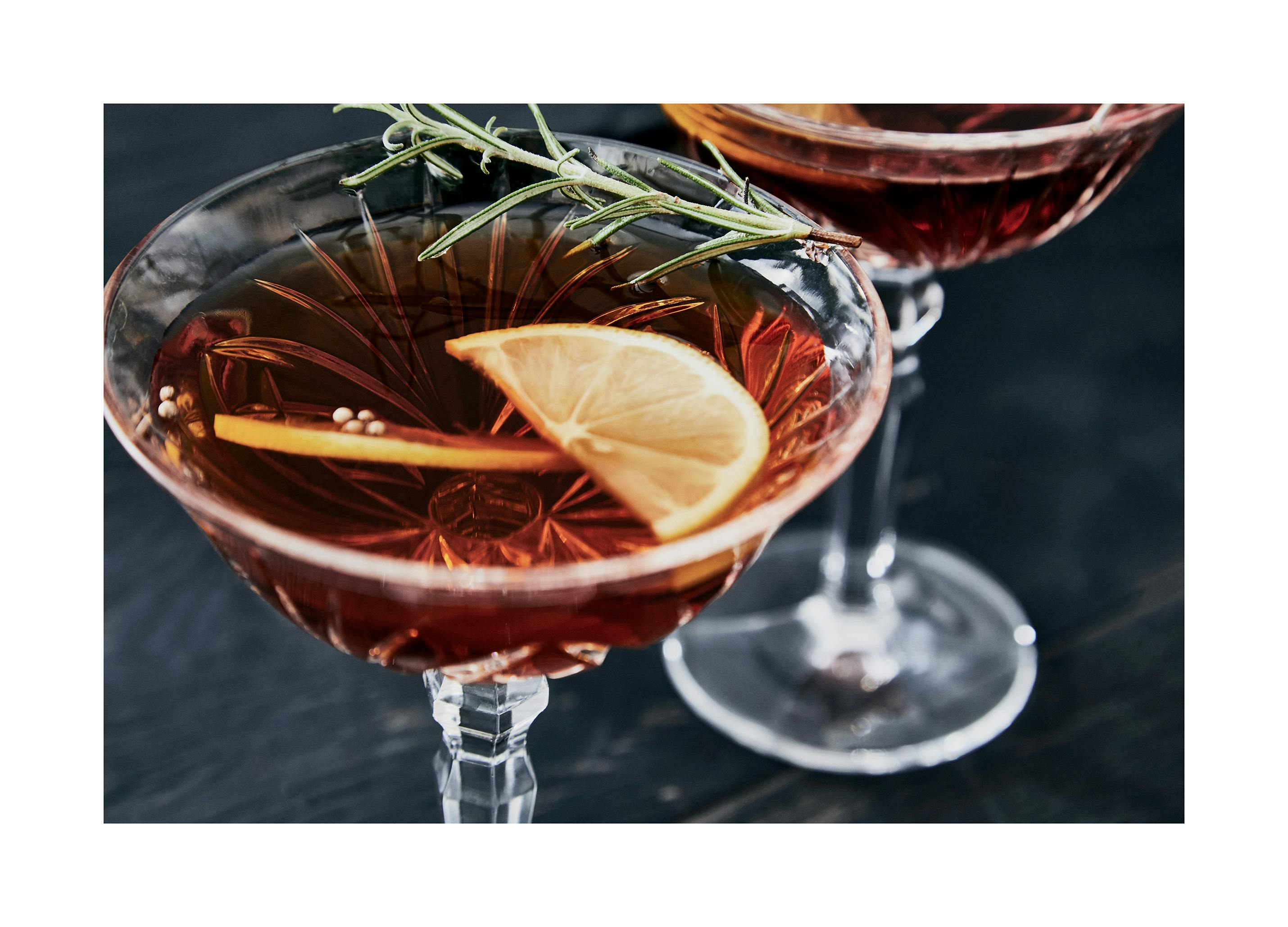 Cocktail Glow Poster (70x100 cm) - Poster Store