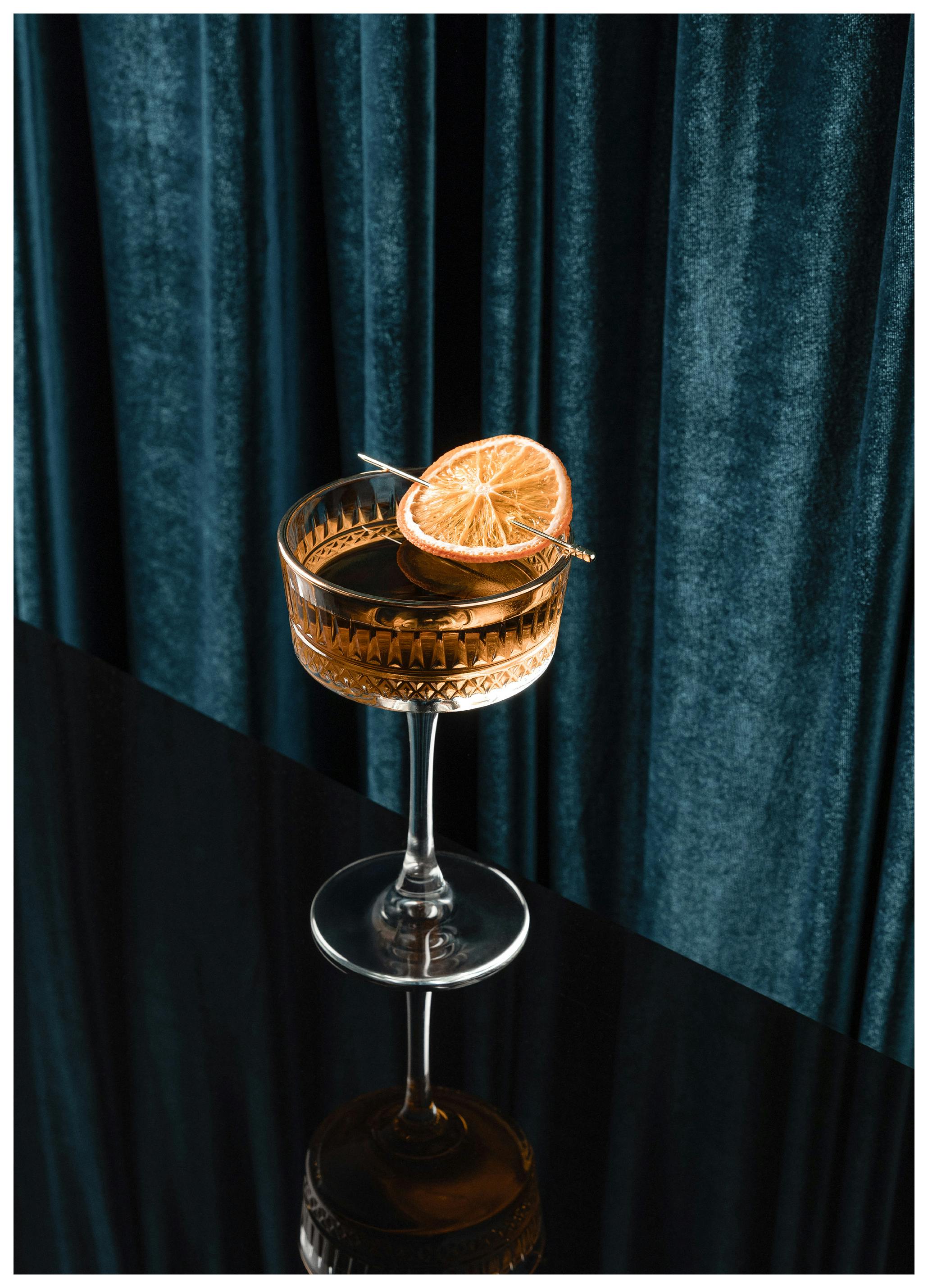 Crystal Coupe Poster (50x70 cm) - Poster Store