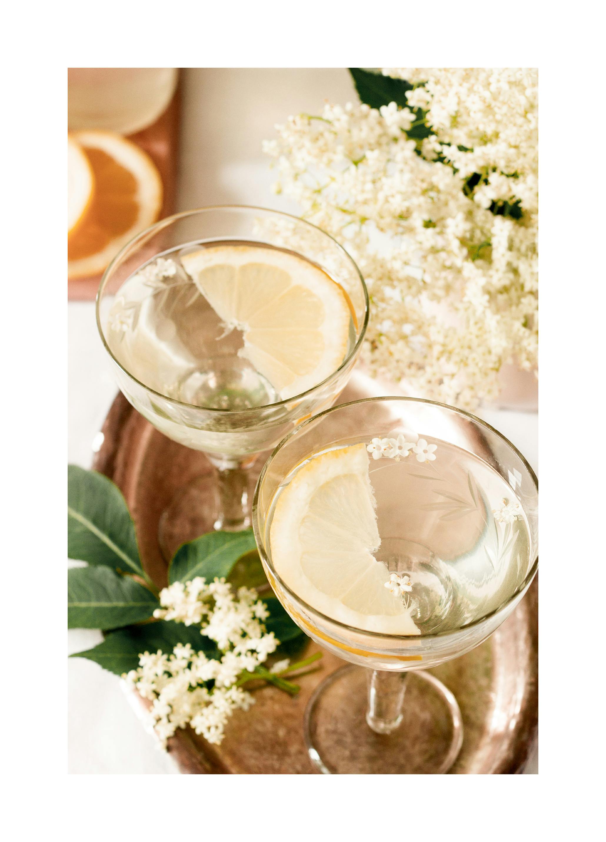 Prints Elderflower Cocktail Poster (50x70 cm) - Poster Store