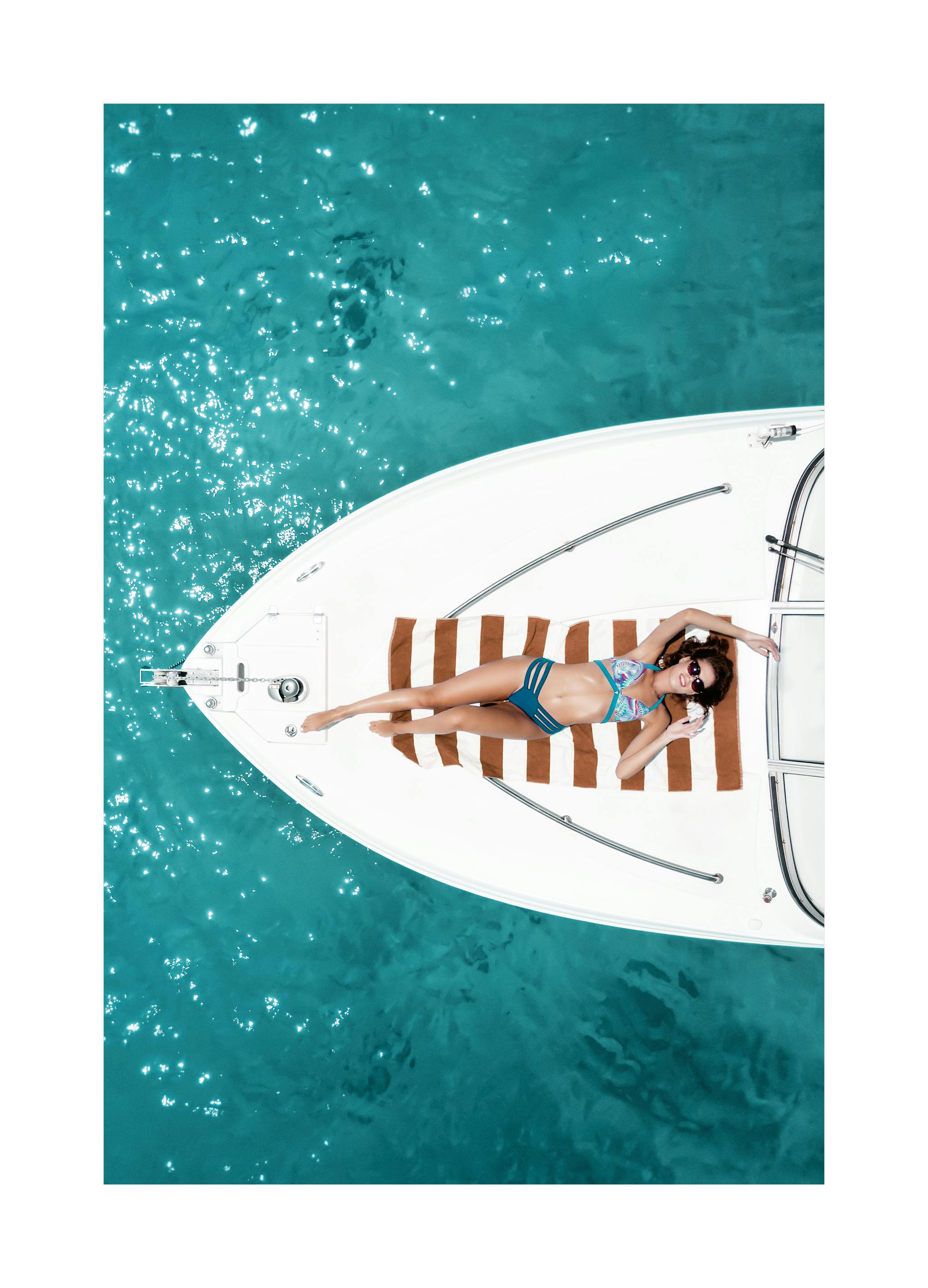 Yacht di Lusso Poster (50x50 cm) - Poster Store