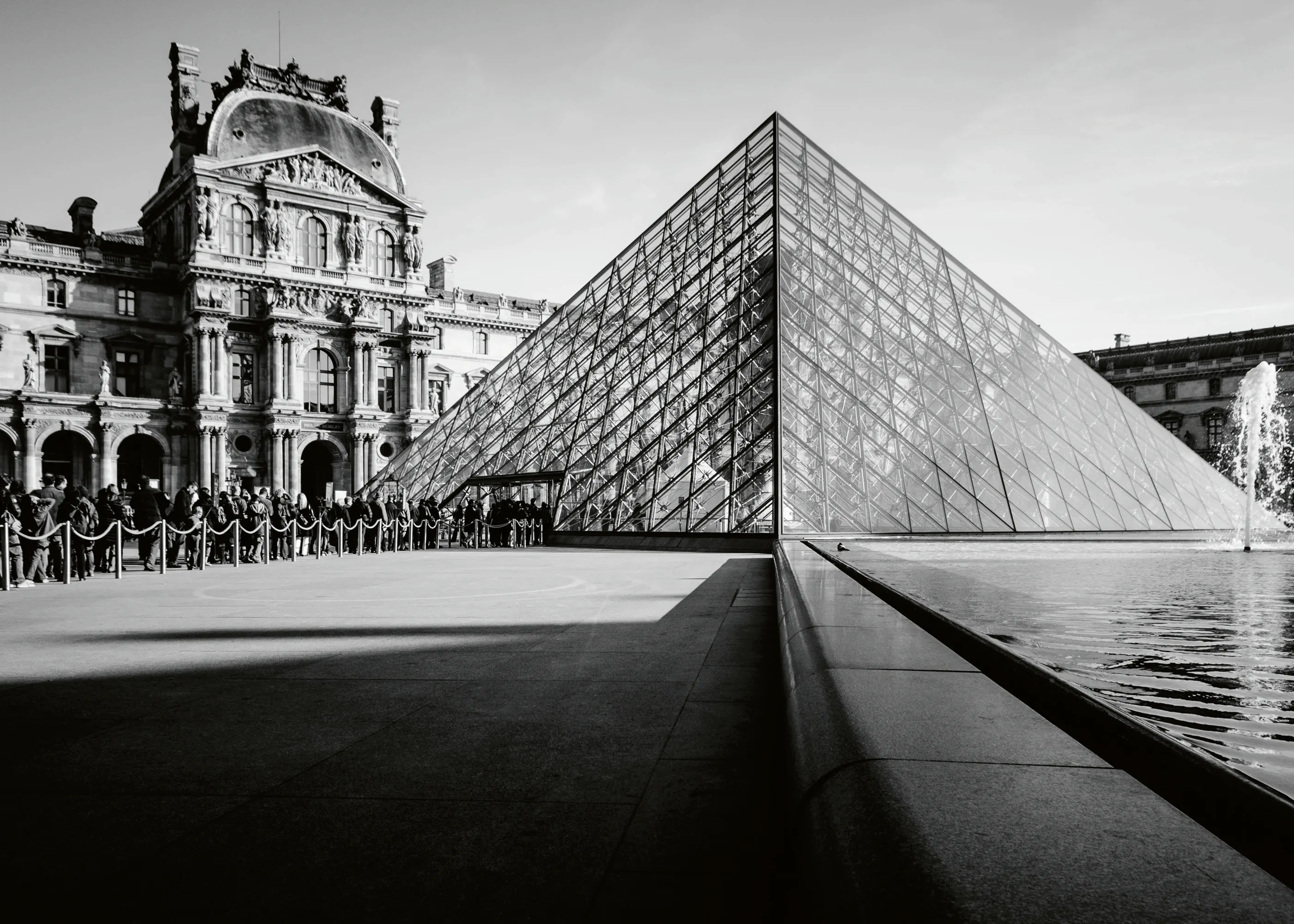 파리 루브르 피라미드 포스터 0