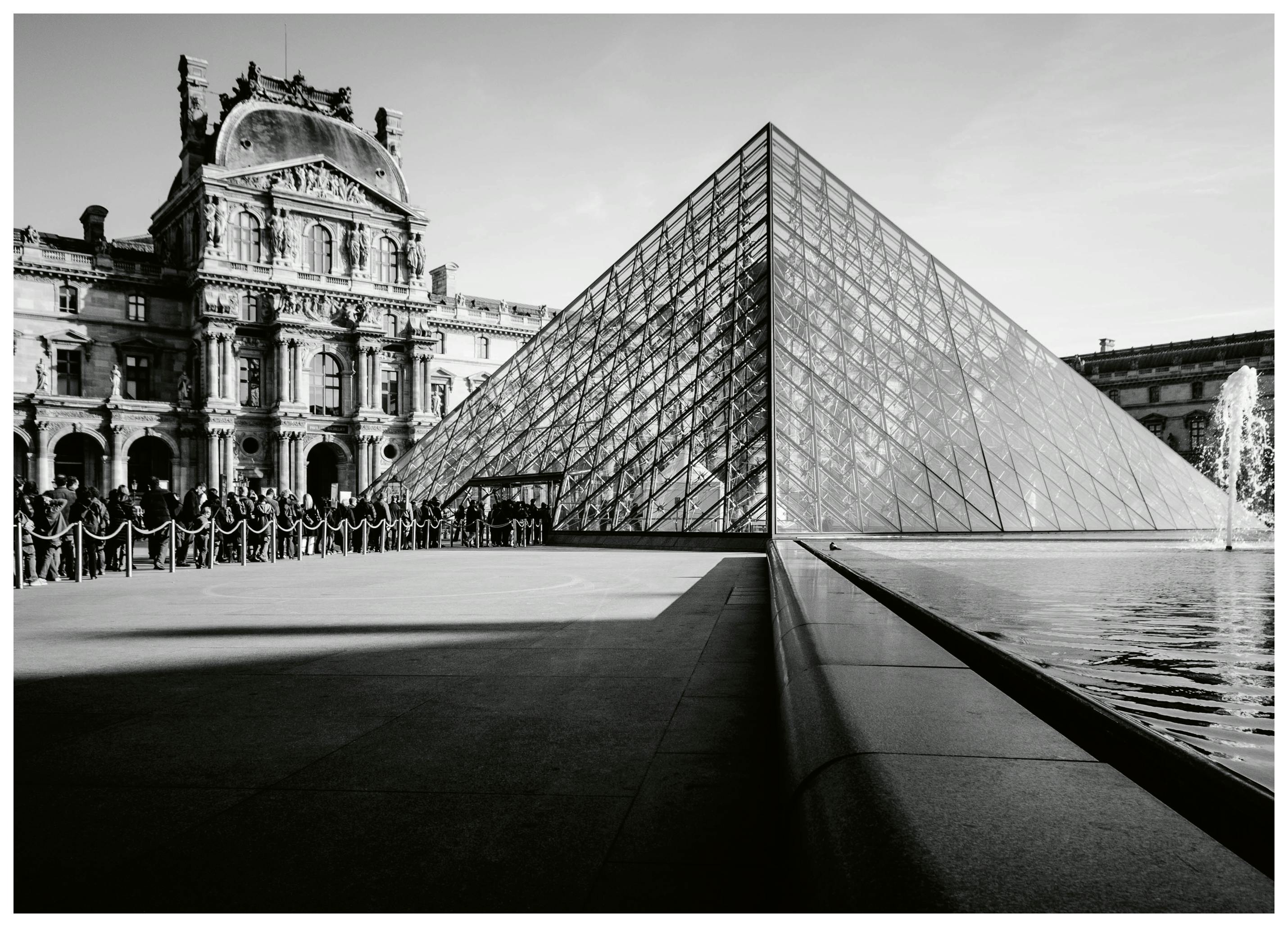 Piramide del Louvre Parigi Poster (50x70 cm) - Poster Store