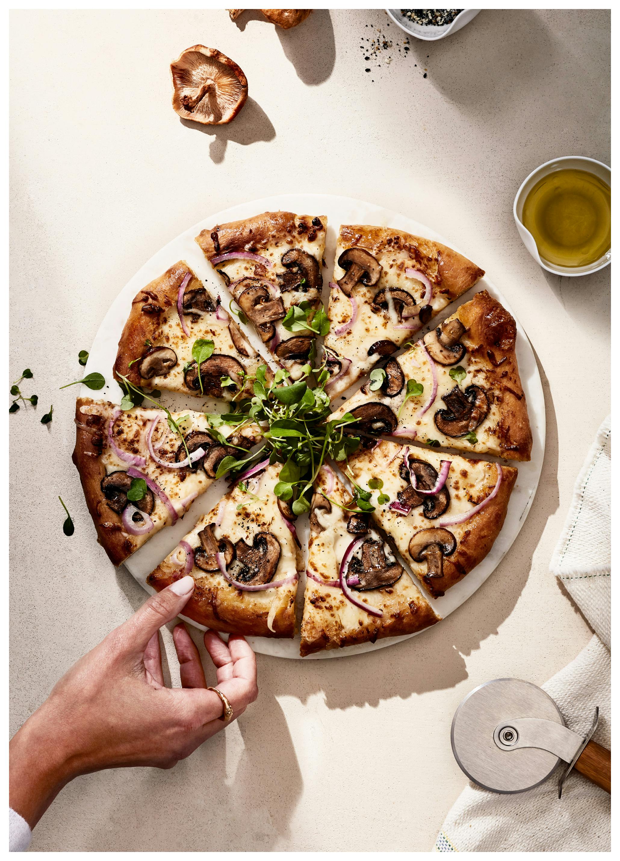 Delicious Pizza Print (70x100 cm) - Poster Store