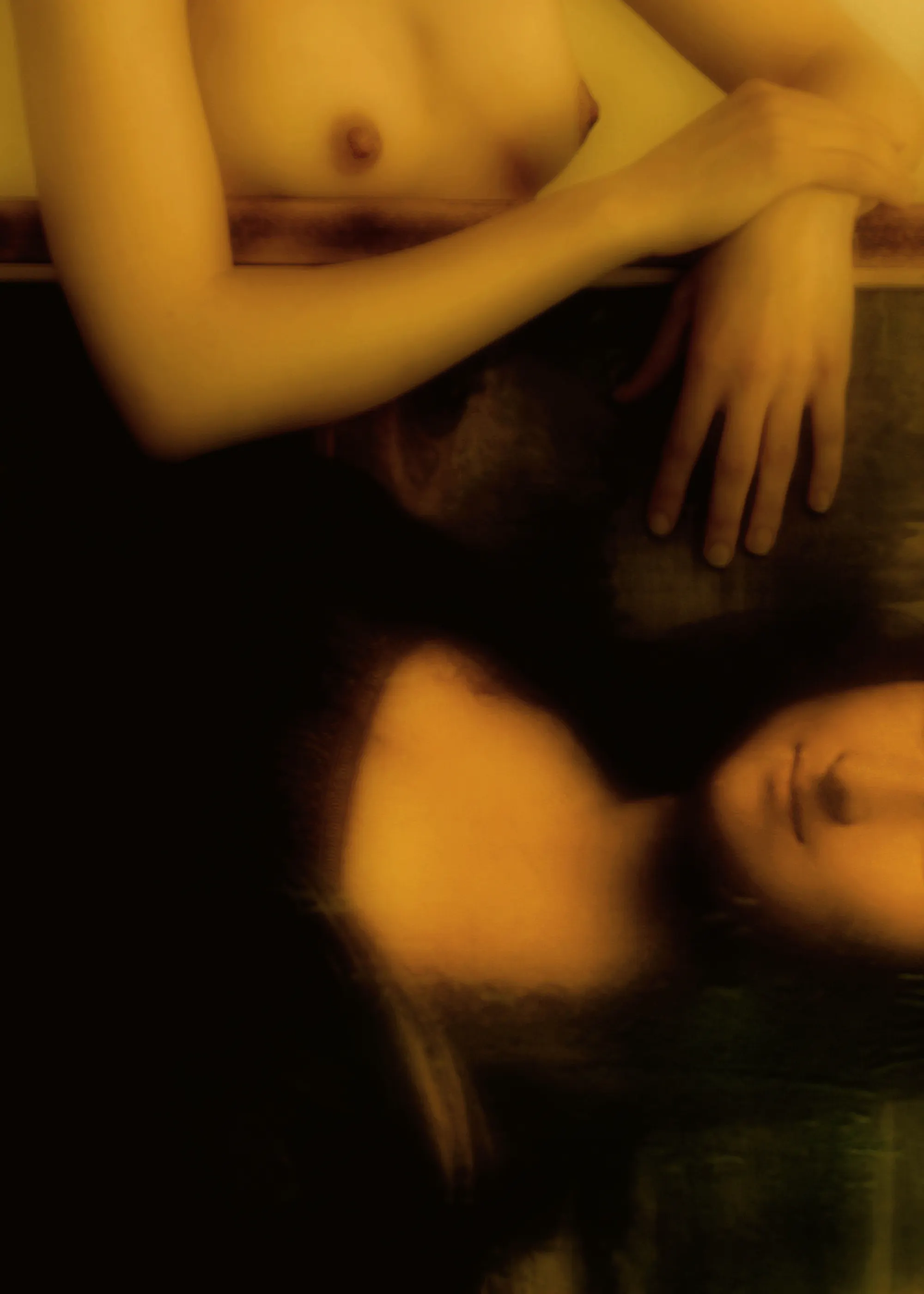 UfukCRY - Mujer y Reflejo Clásico Póster 0