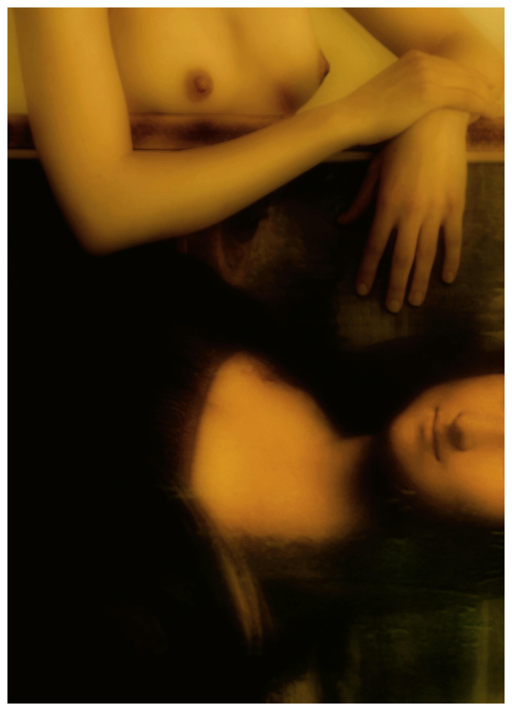 UfukCRY - Donna e Riflesso Classico Poster (70x100 cm) - Poster Store