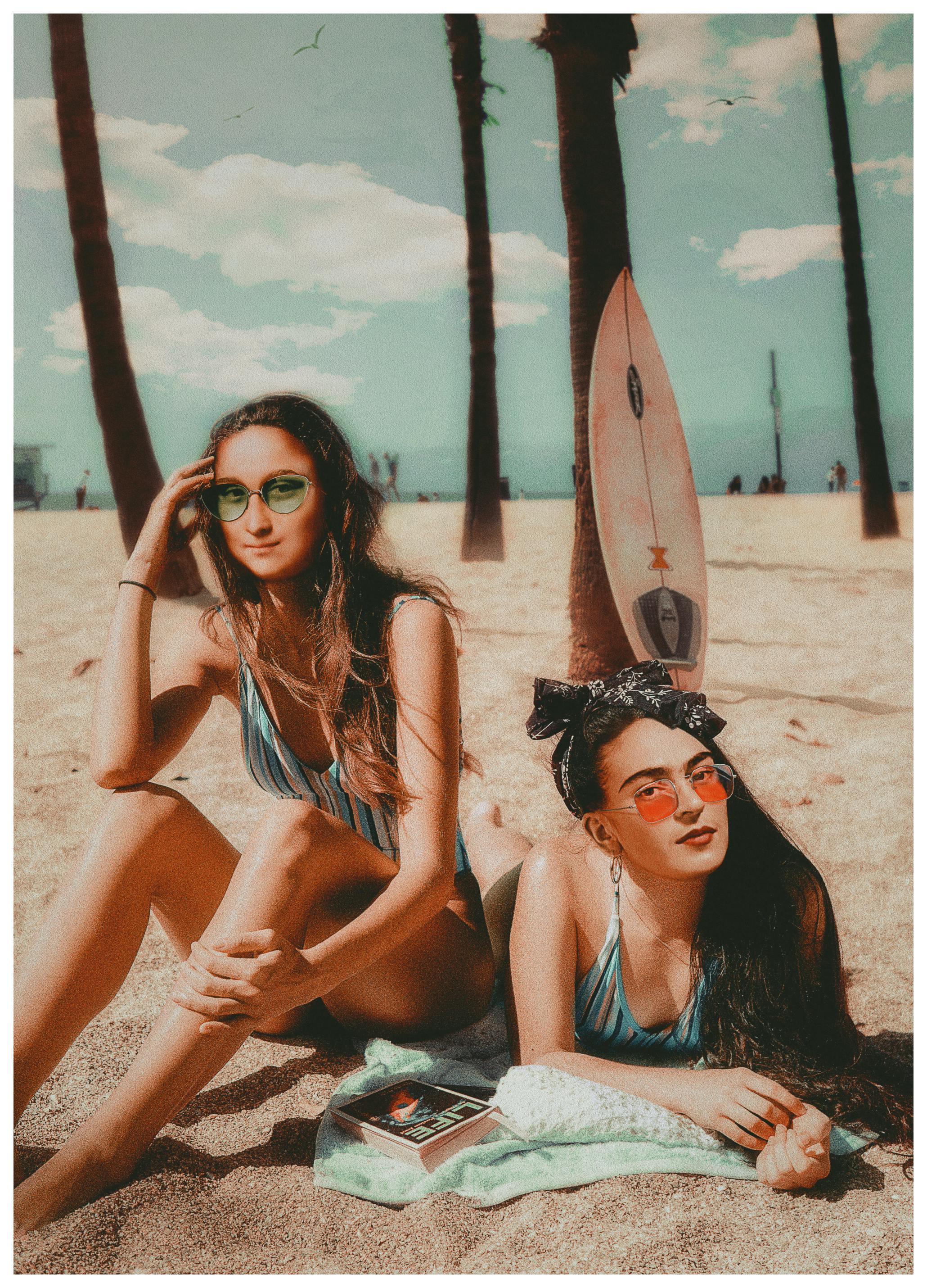 Jonas Loose - Frida & Mona Poster (30x40 cm) - Poster Store