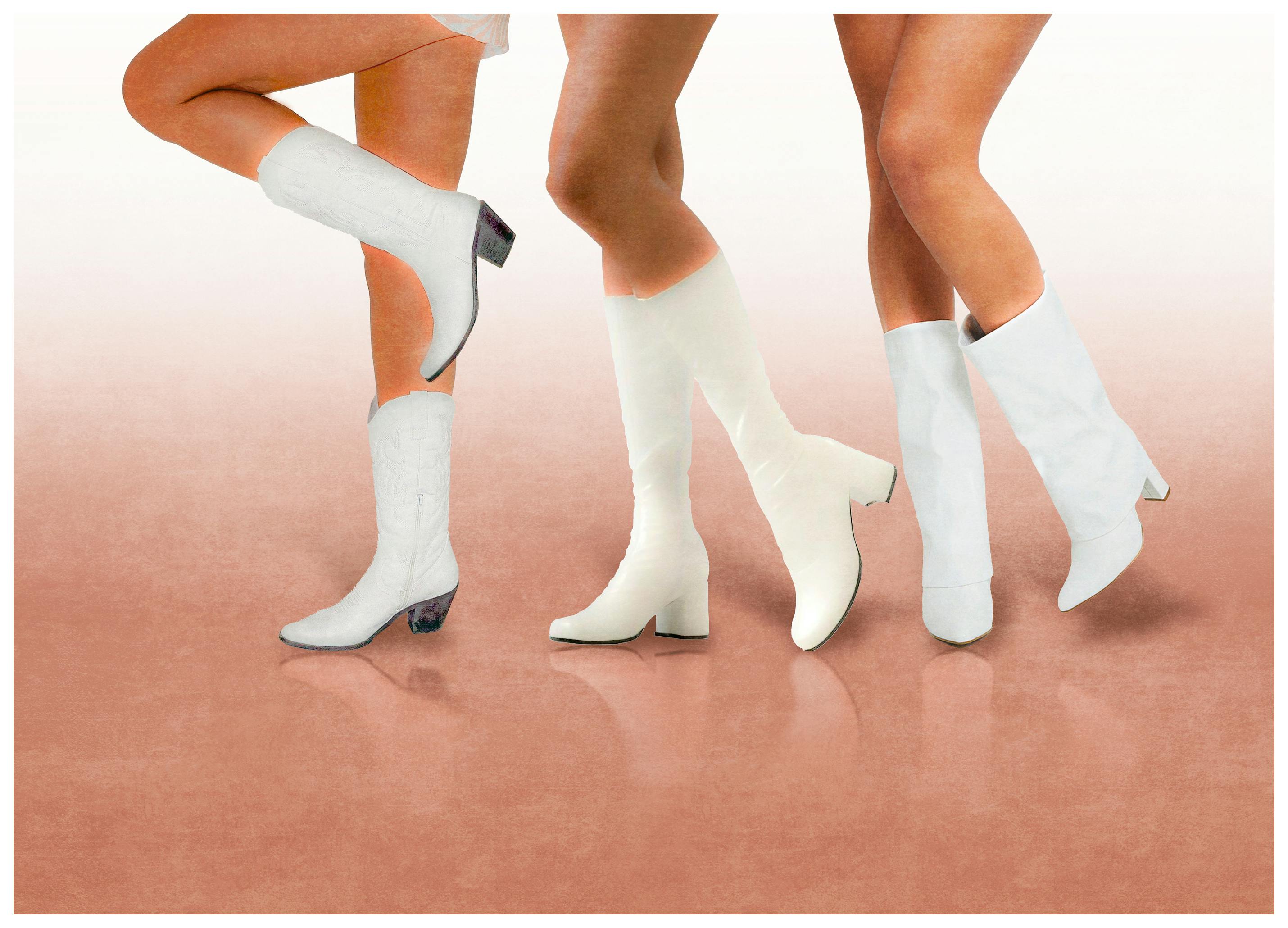 Emel Tunaboylu - Boots in Motion Poster (30x40 cm) - Poster Store