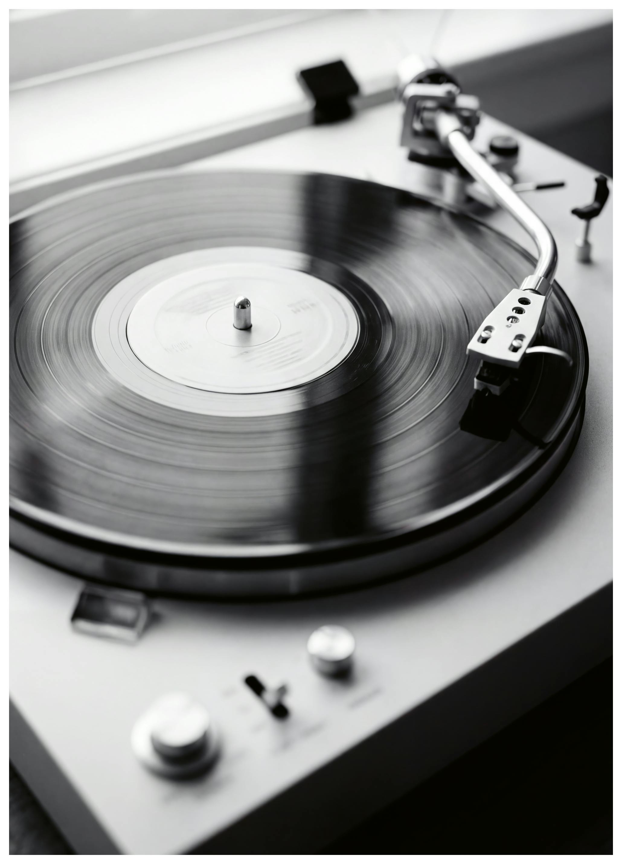 Andreas Magnusson - Spinning Retro Turntable Poster (40x50 cm) - Poster Store