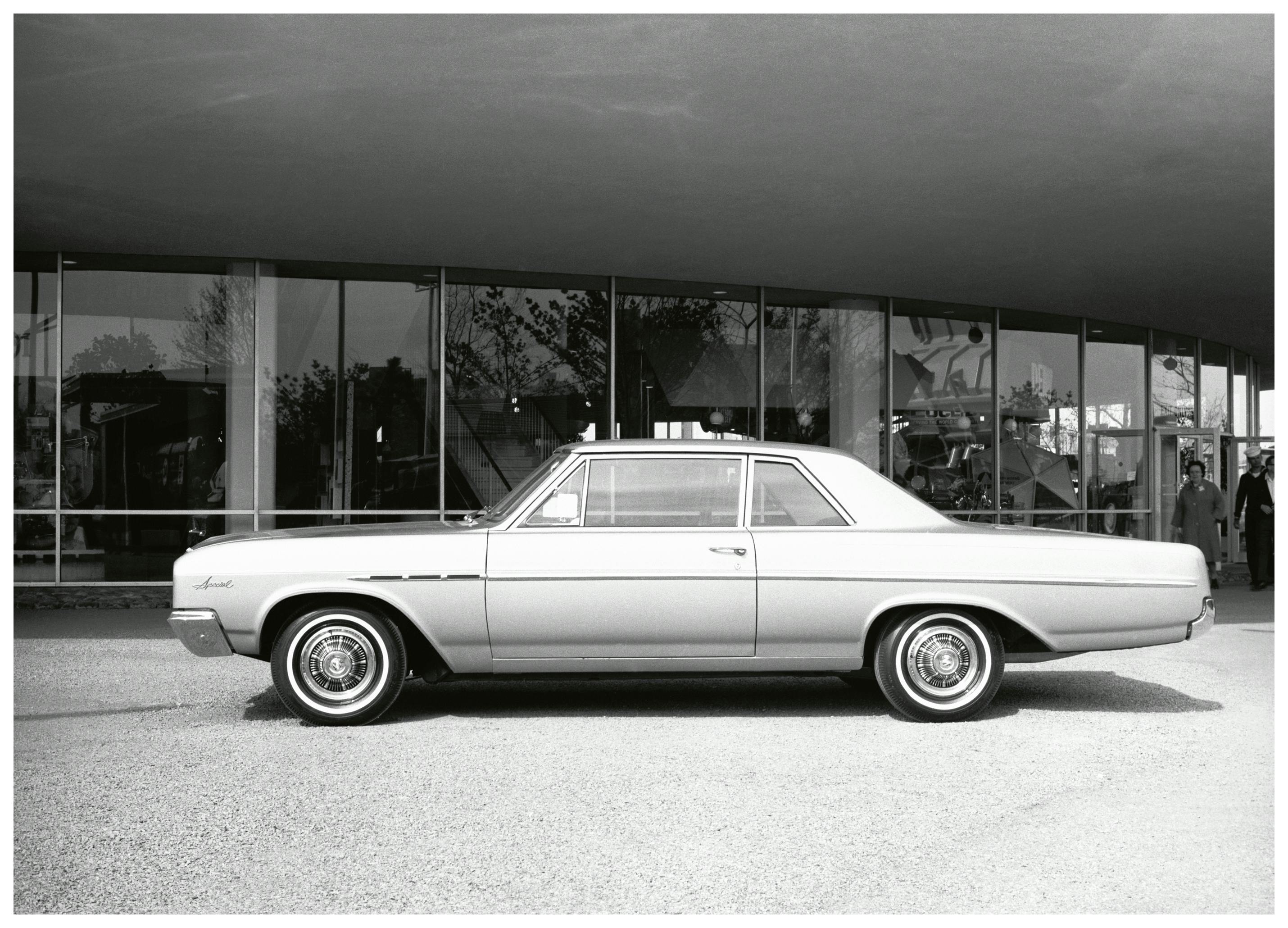 Vintage Sedan Poster (30x40 cm) - Poster Store