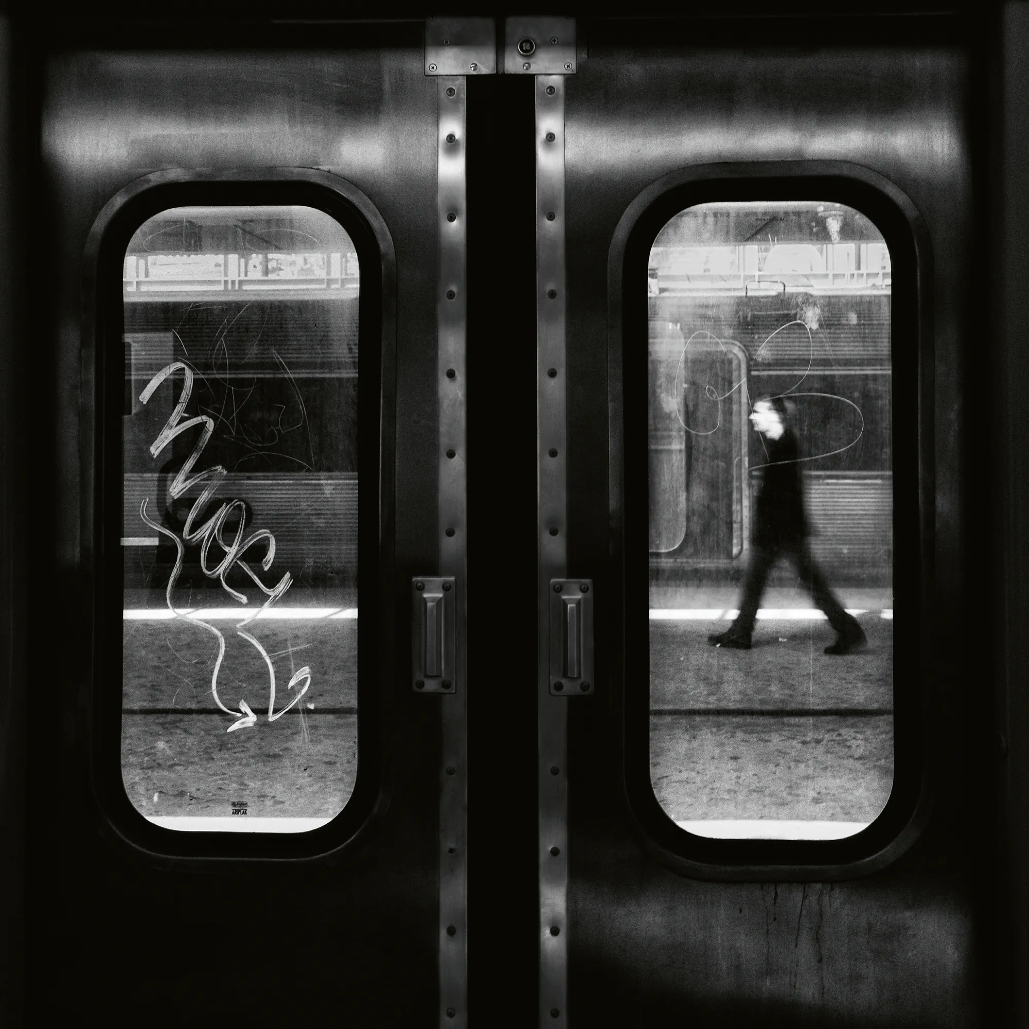 Laura Mexia - Metro w ruchu Plakat 0