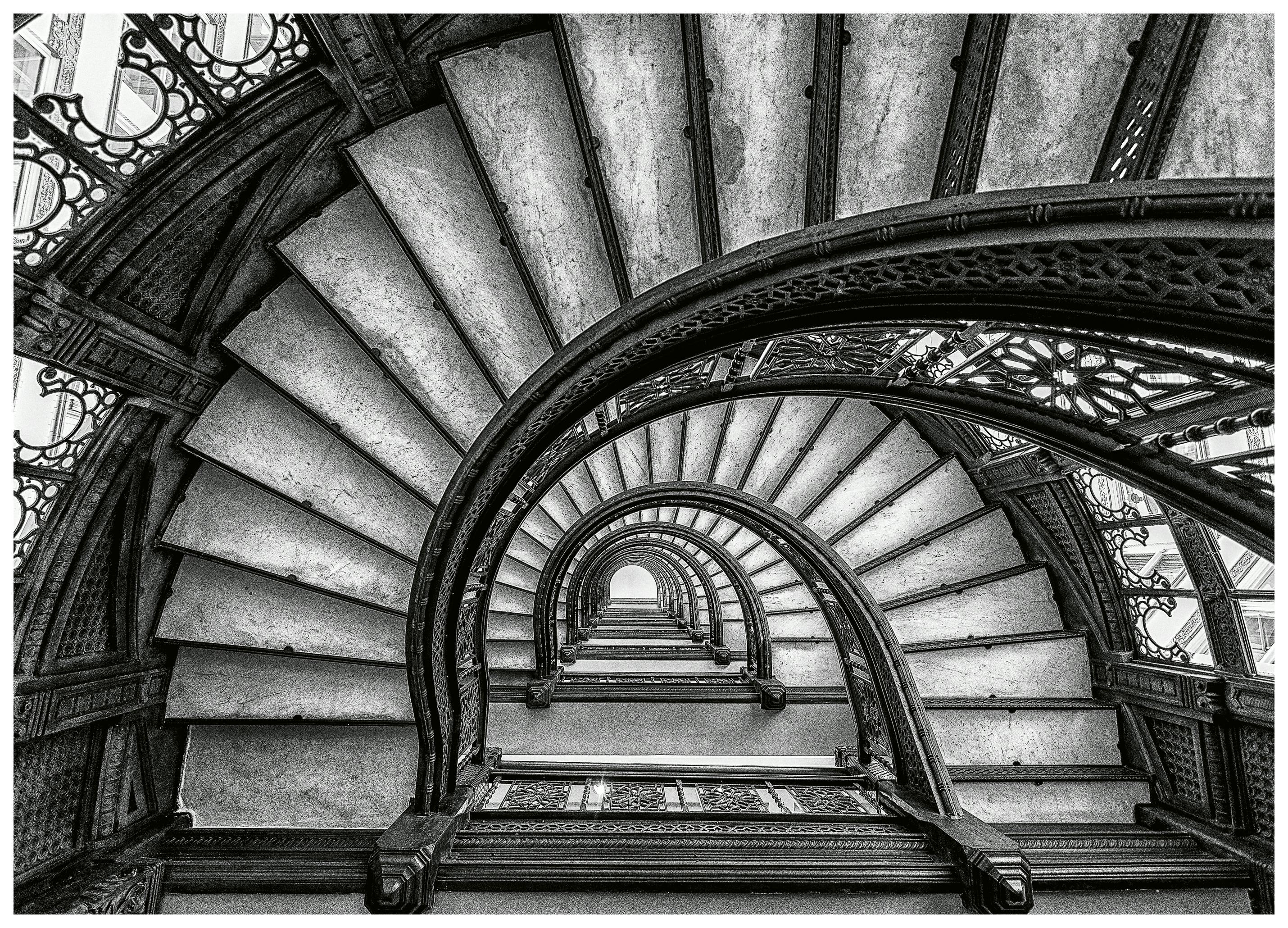 Yimei Sun - Ornate Spiral Staircase Poster (40x50 cm) - Poster Store