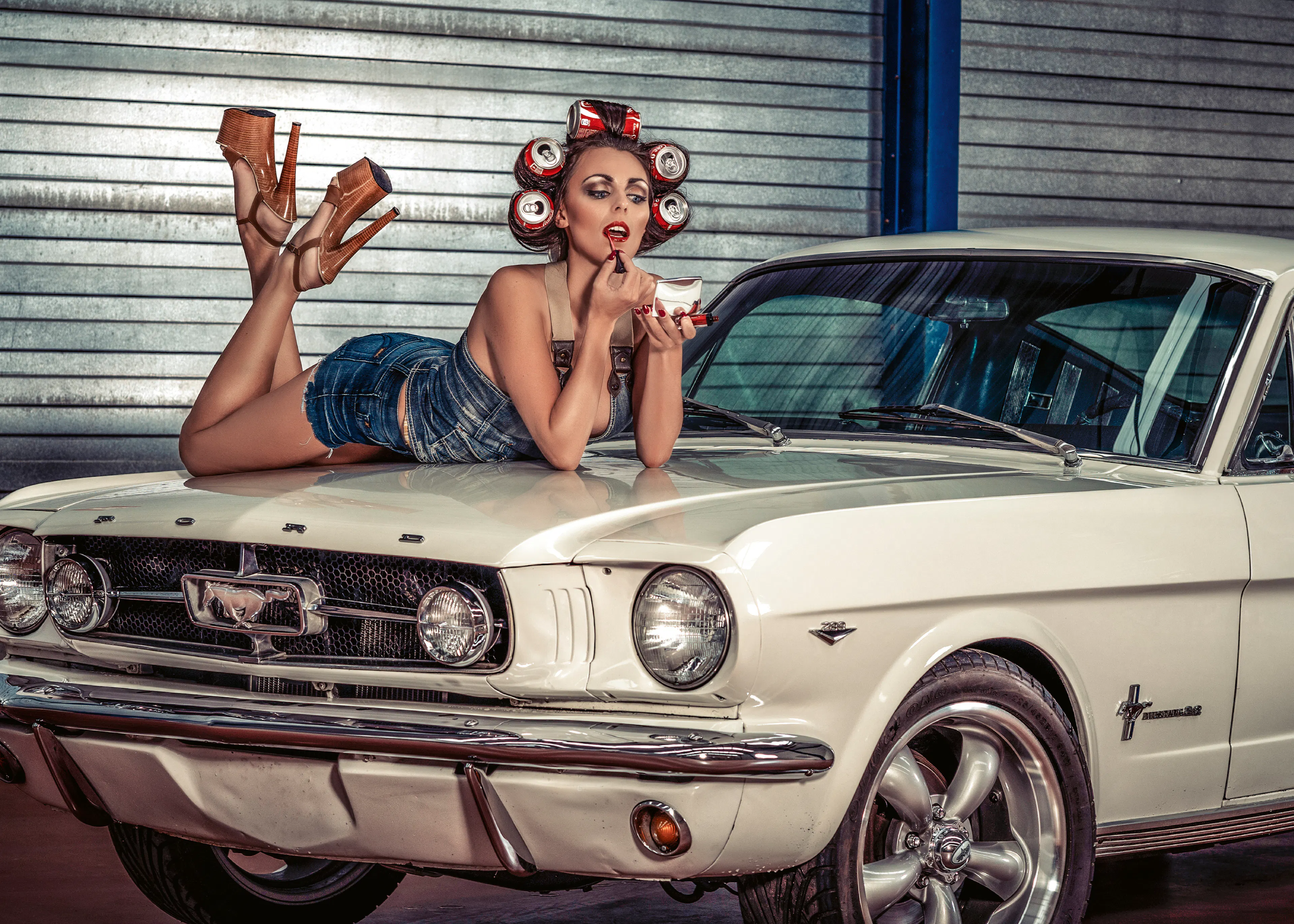 gNo - Retro Pinup Classic Car Print 0