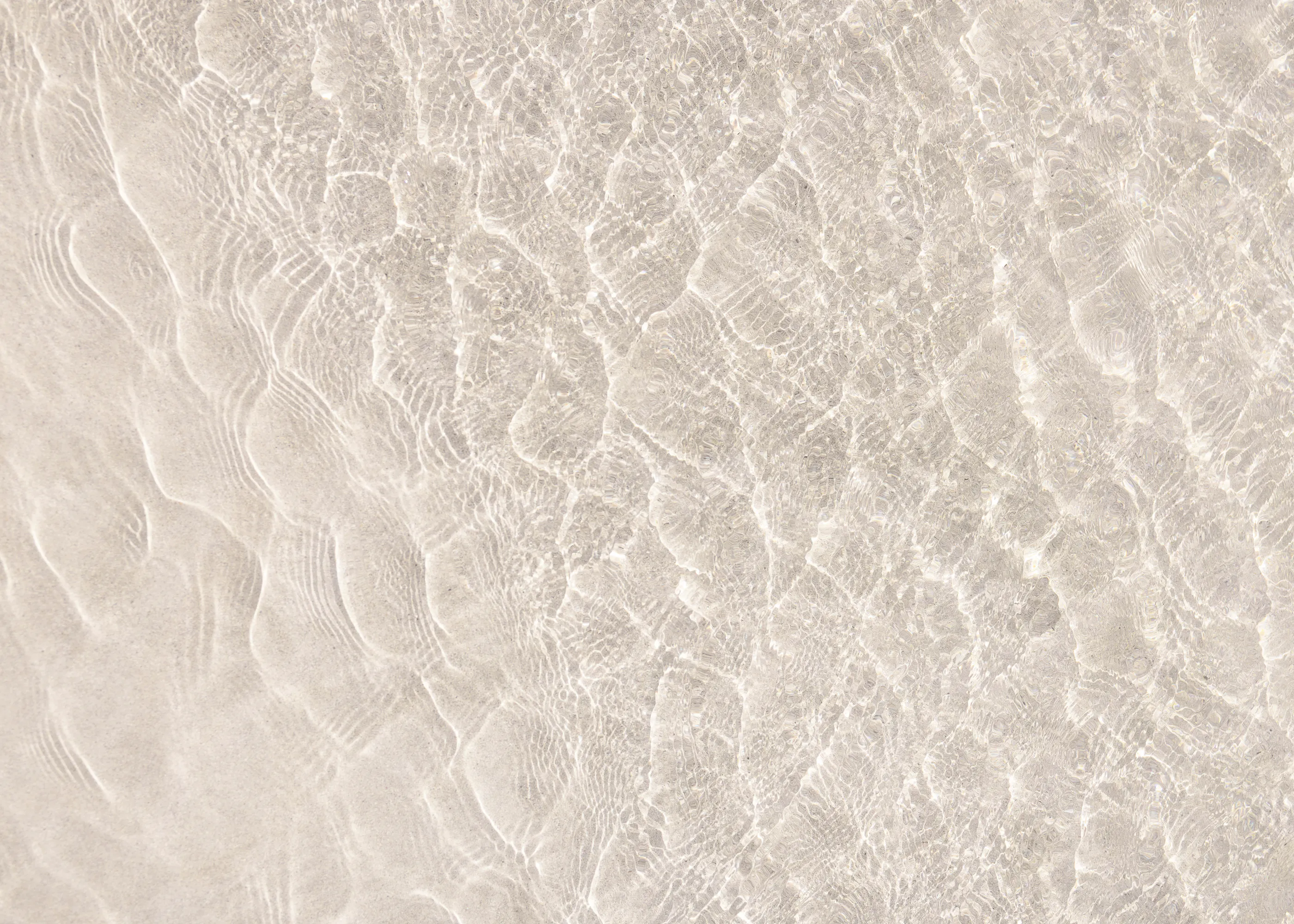 Kathrin Pienaar - Wellen im Sand Poster 0