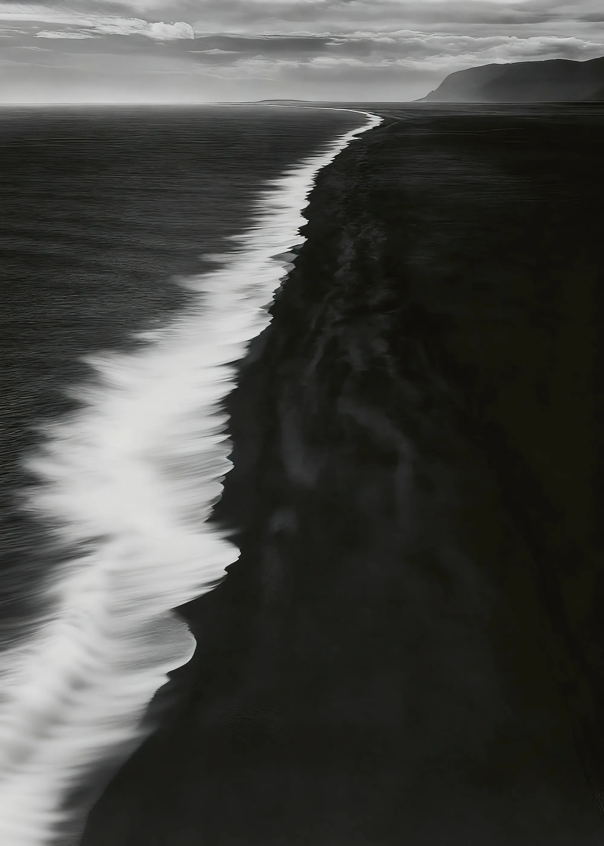 X-FlyingKN - Long Exposure Black Beach Poster 0