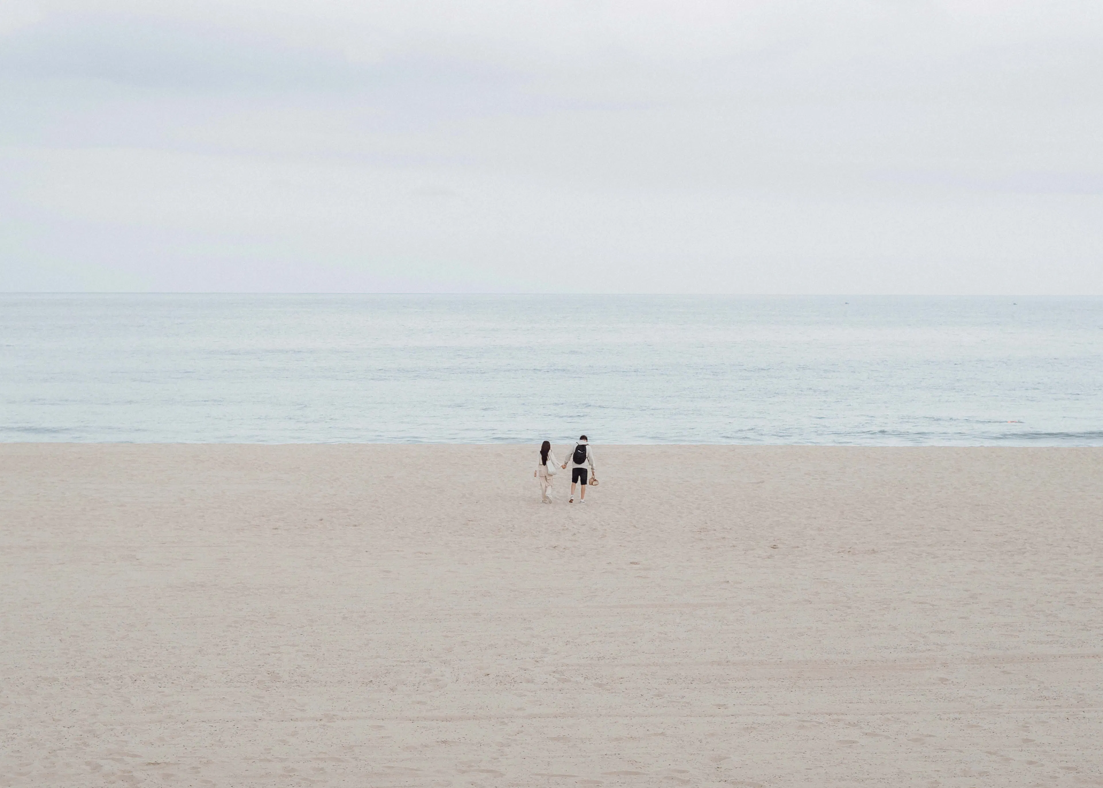 Plage Sereine Bleu Doux Poster 0