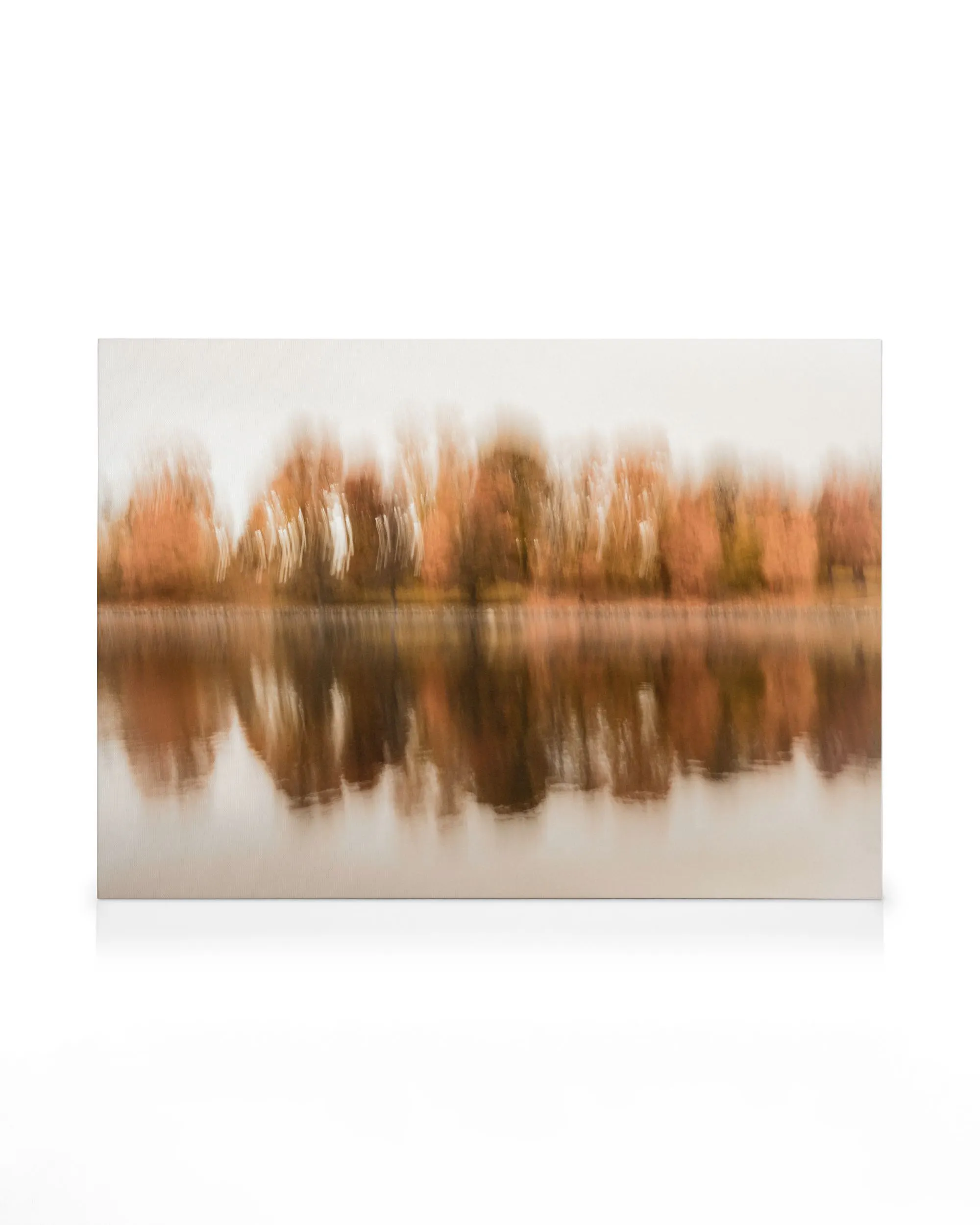 Riflesso Autunnale sul Lago Stampa su Tela 0