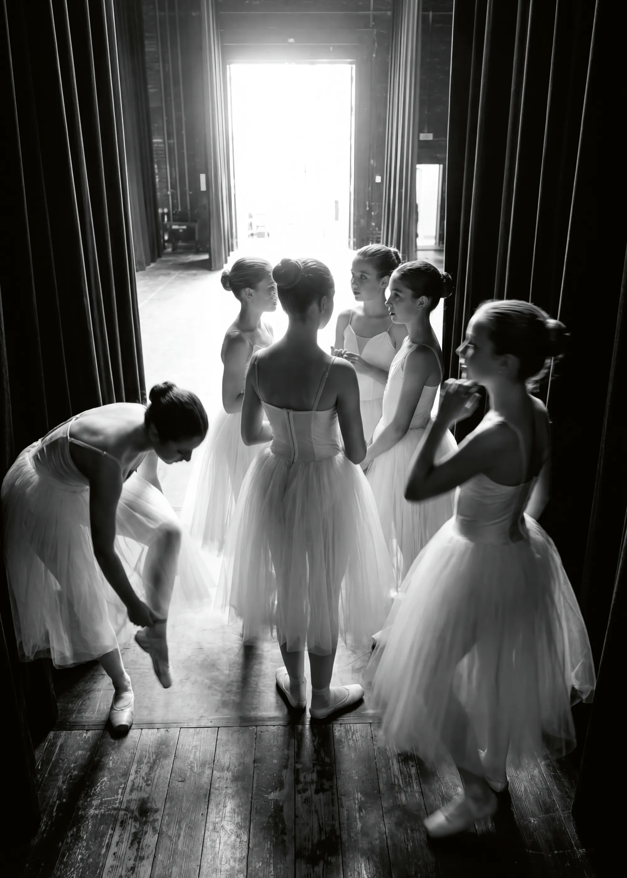 Graceful Moments Poster 0