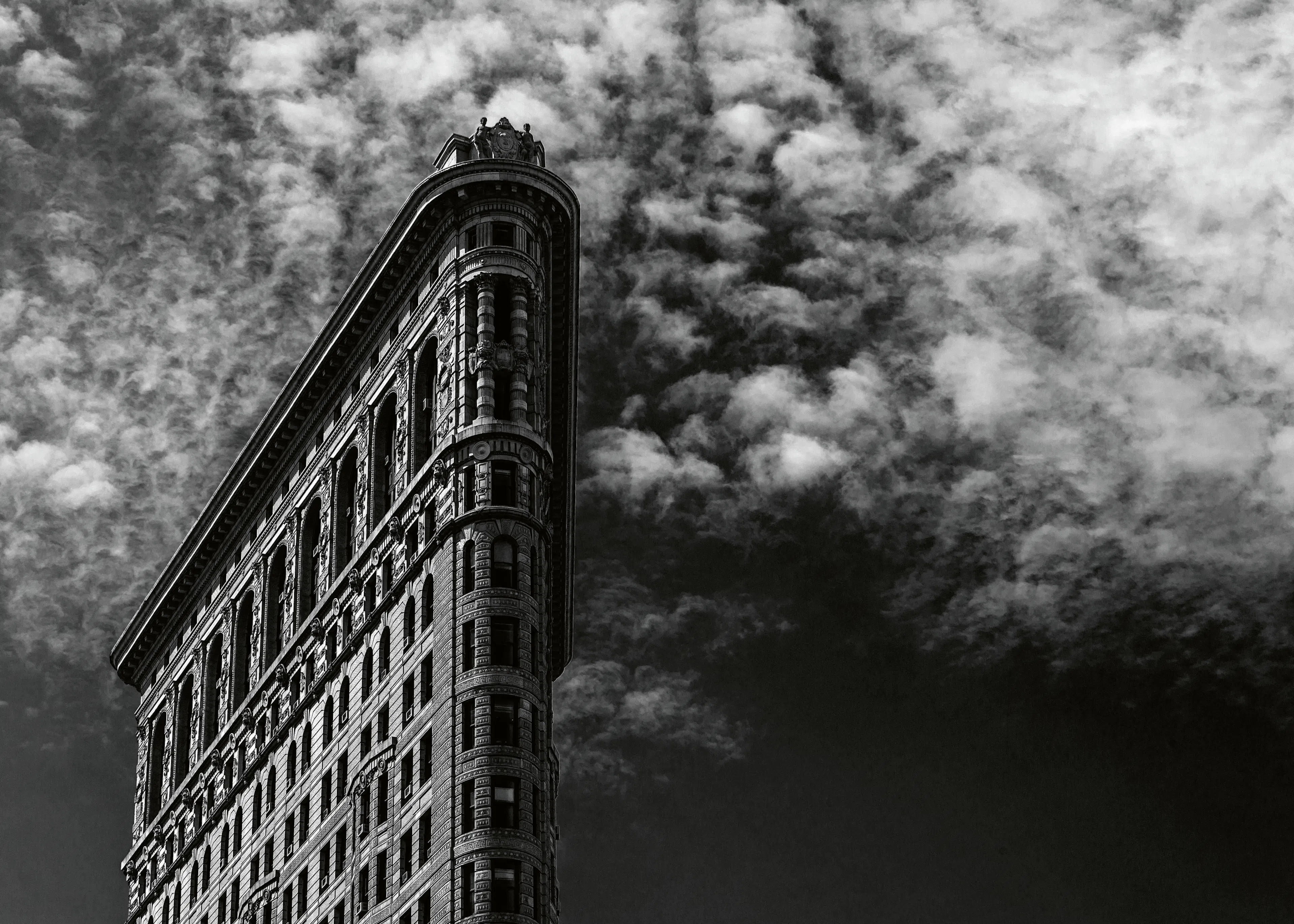 Graphite Urban Elegance Poster 0