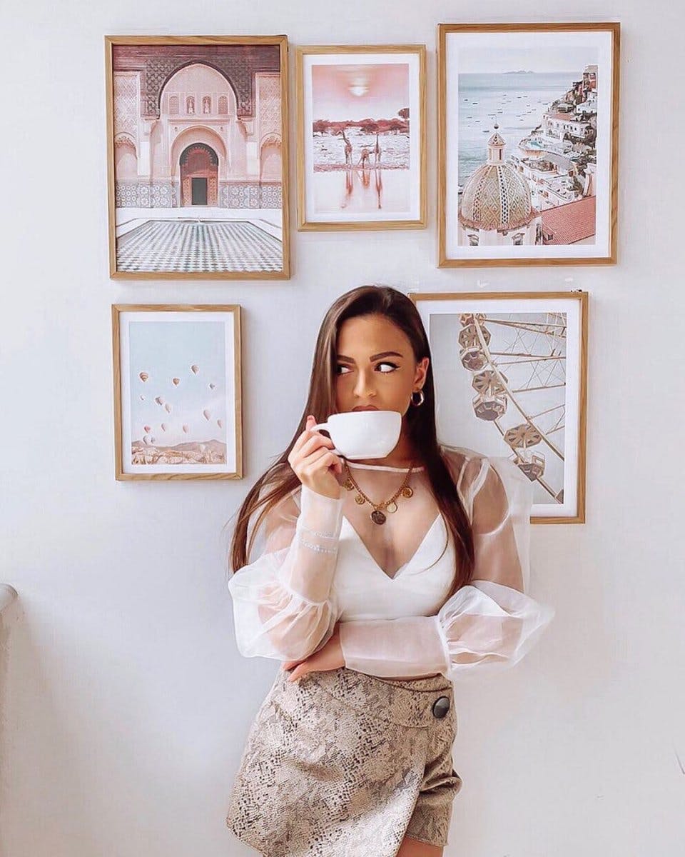 Pastellfarbene Bilderwand Amalfiküste Riesenrad Eichenrahmen