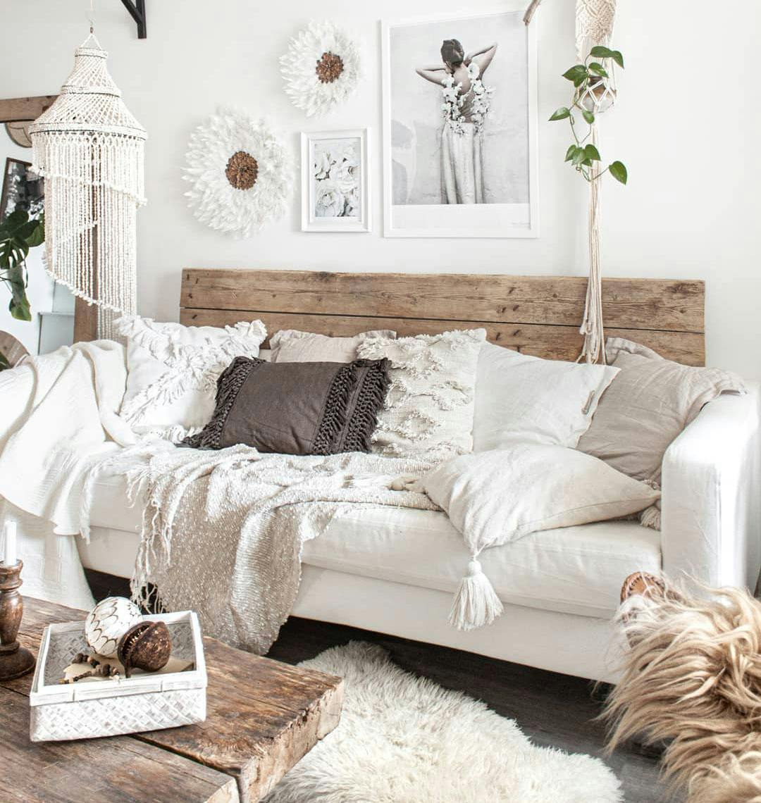 Vee Speers poster Thriteen con cornici in legno bianco