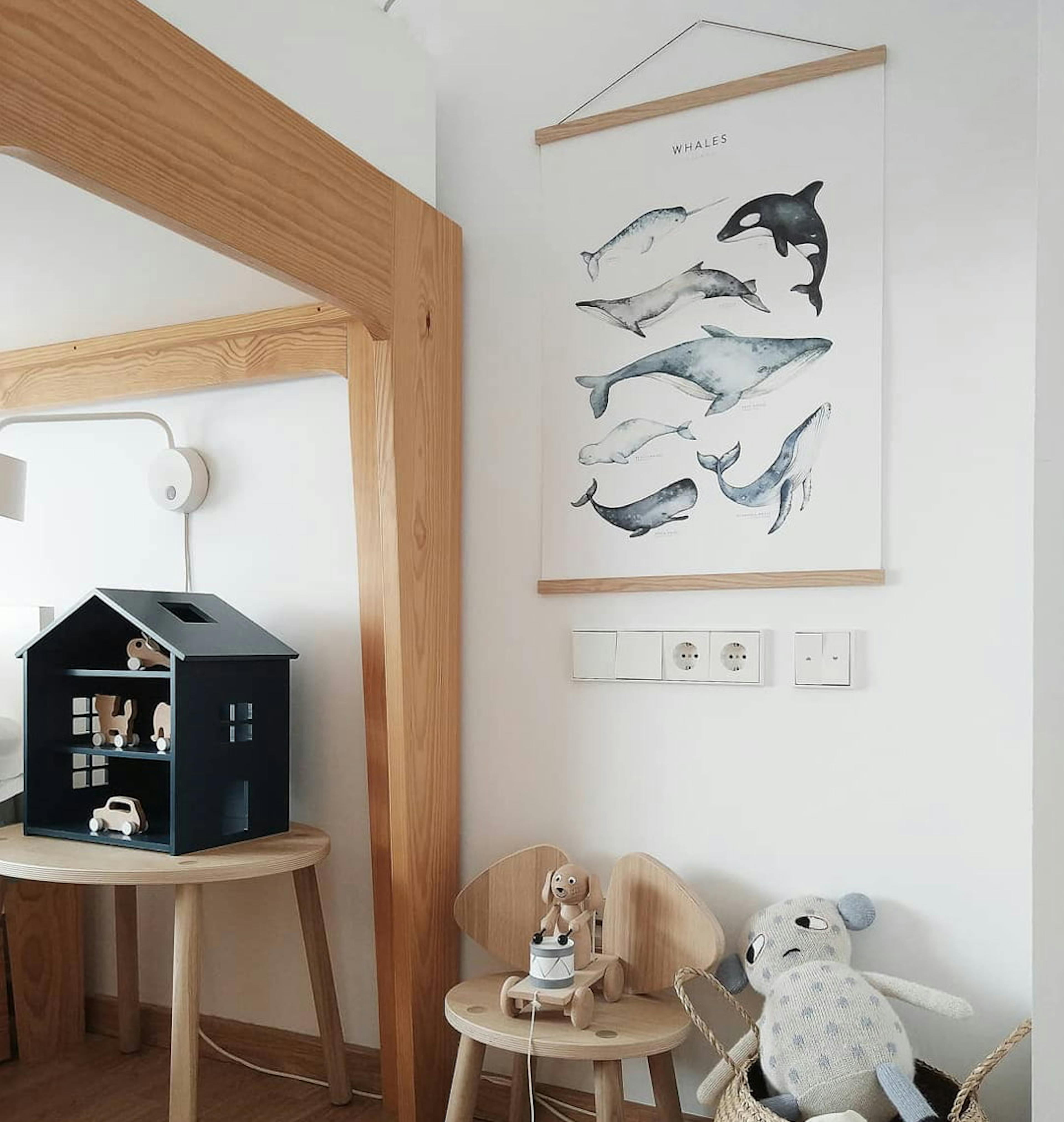 Mignonne affiche pour enfants porte-affiche en chêne poster whales thumbnail